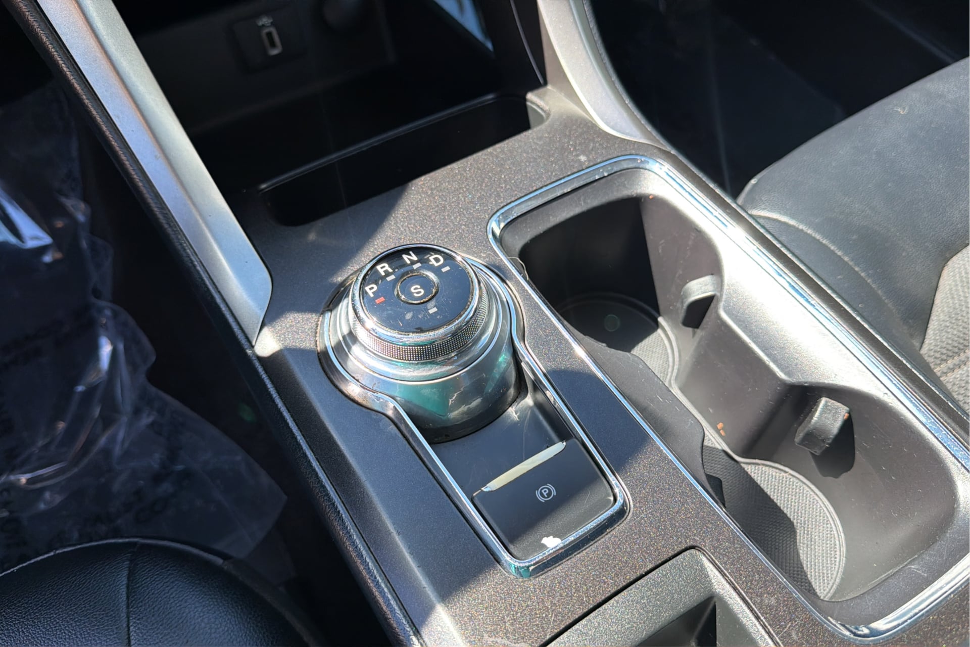 Ford Fusion photo 23