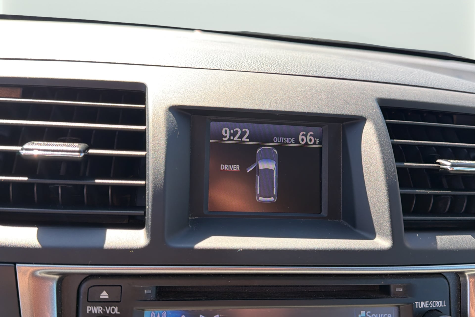 Photo 29 of this Toyota Highlander