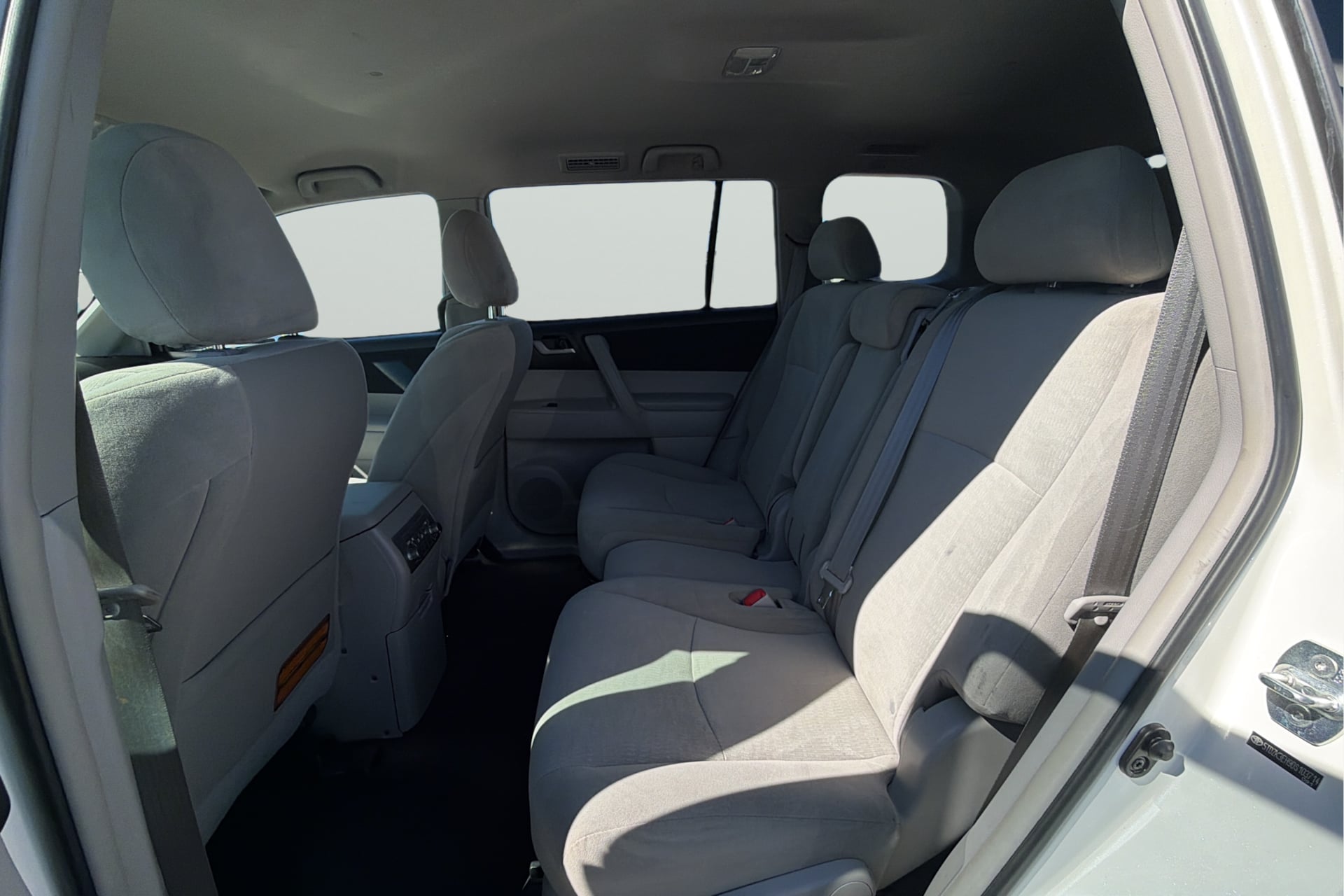 Photo 33 of this Toyota Highlander