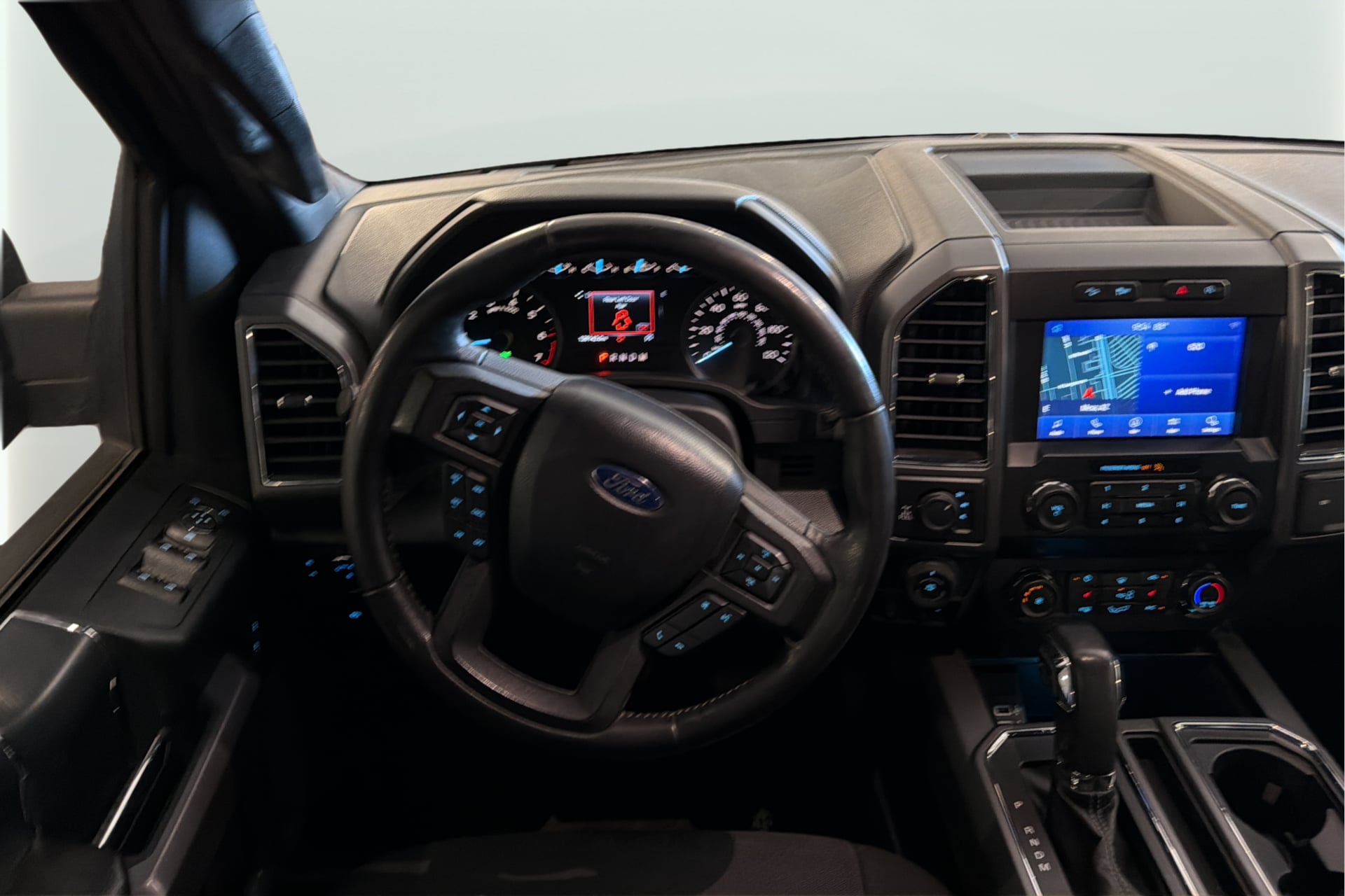 Ford F-150 photo 17