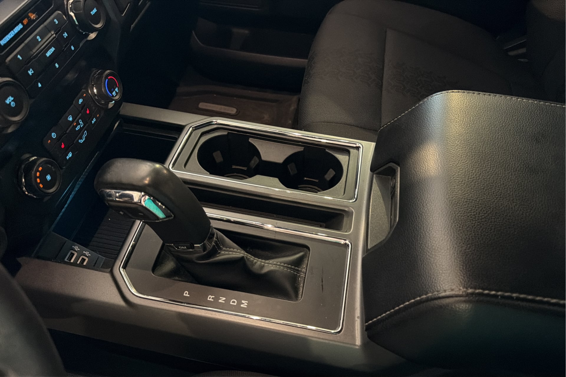 Ford F-150 photo 24
