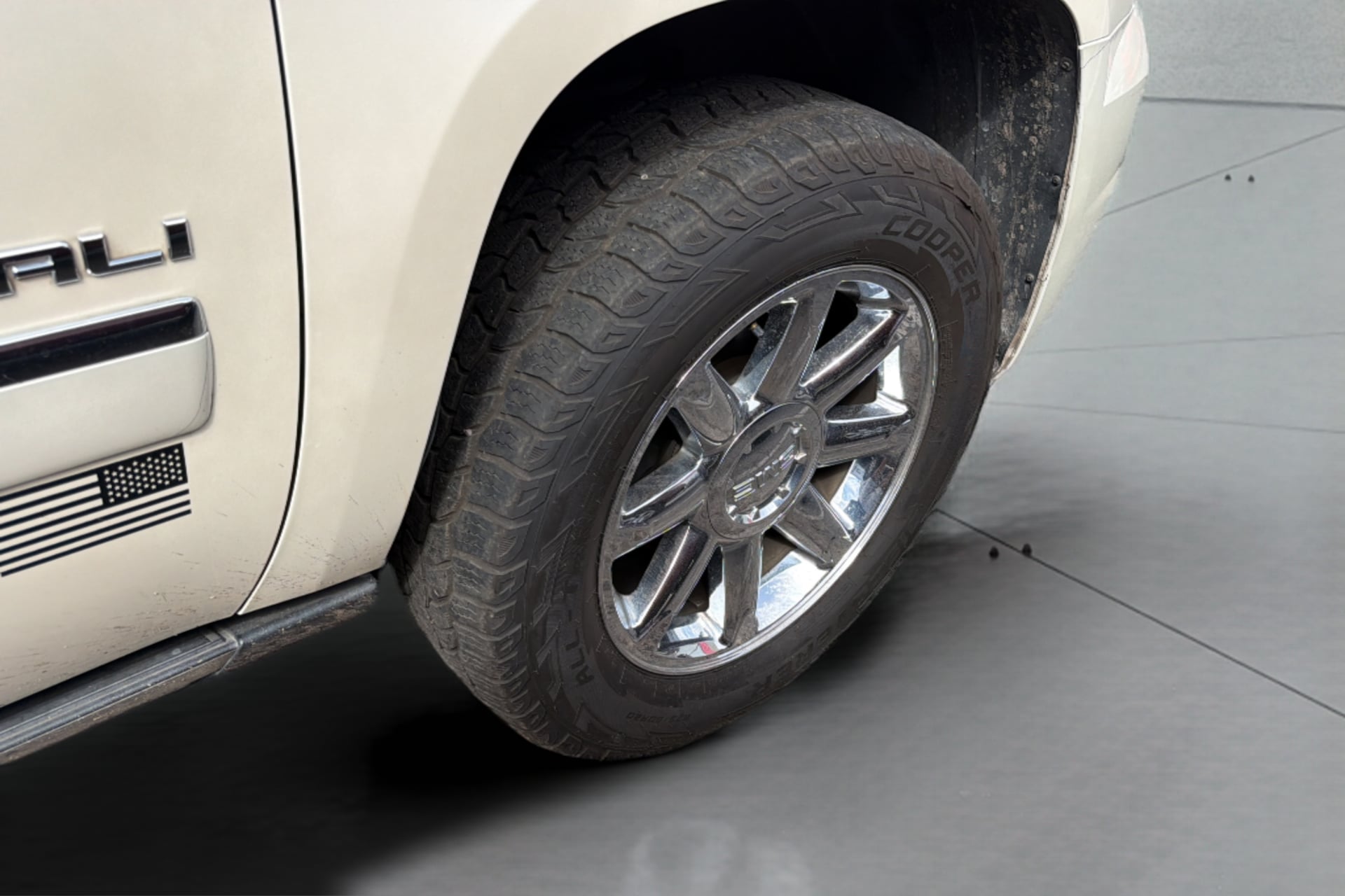 GMC Yukon photo 14