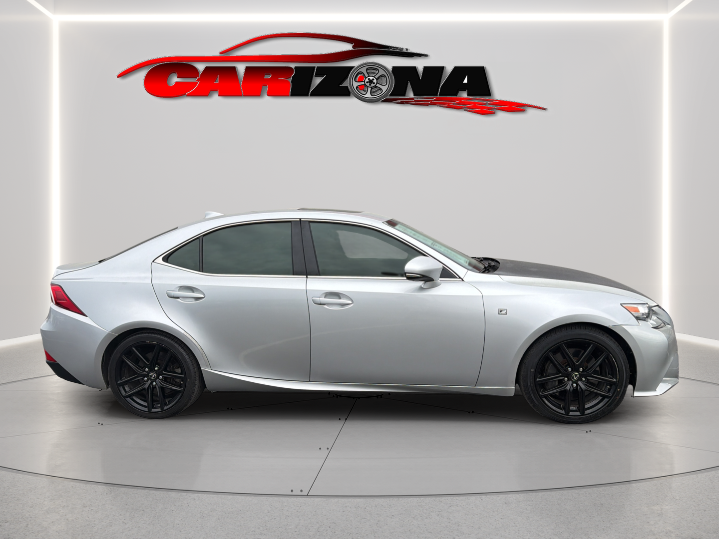 Lexus IS photo 2