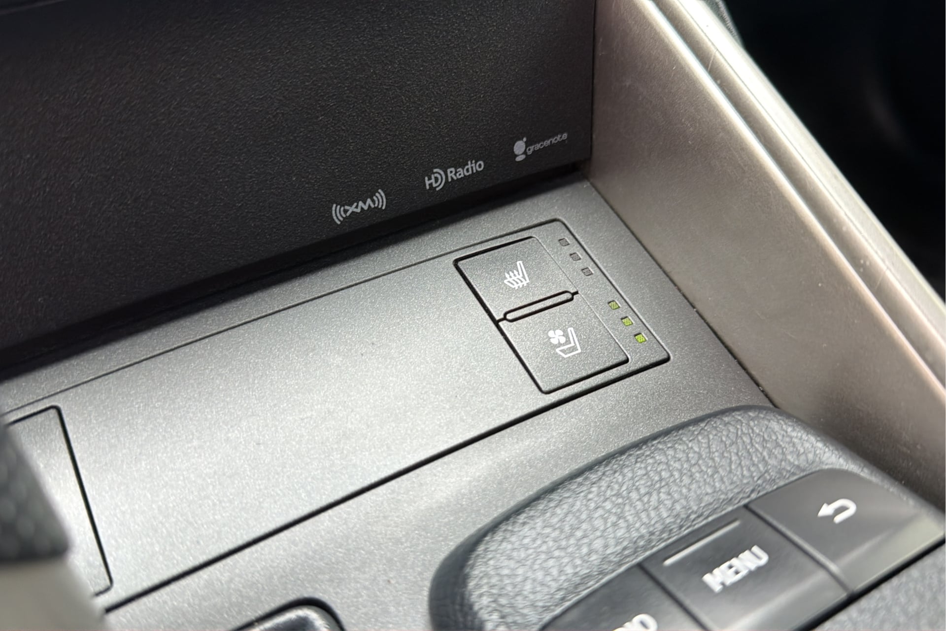Lexus IS photo 32