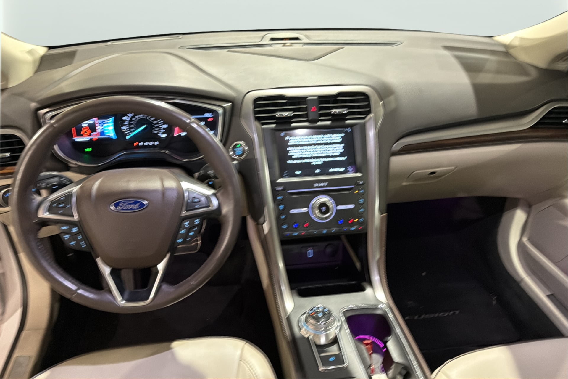 Ford Fusion photo 14