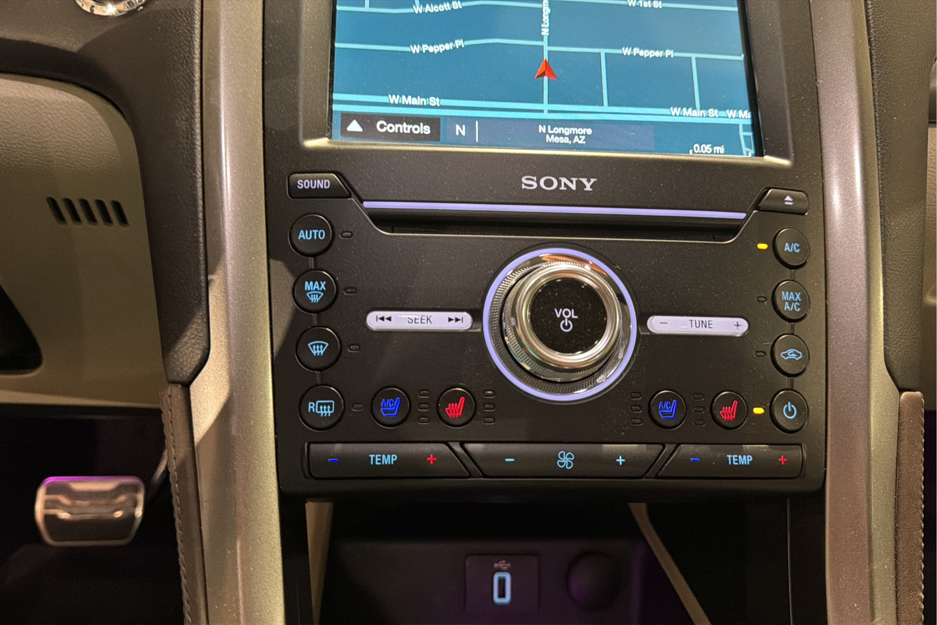 Ford Fusion photo 28