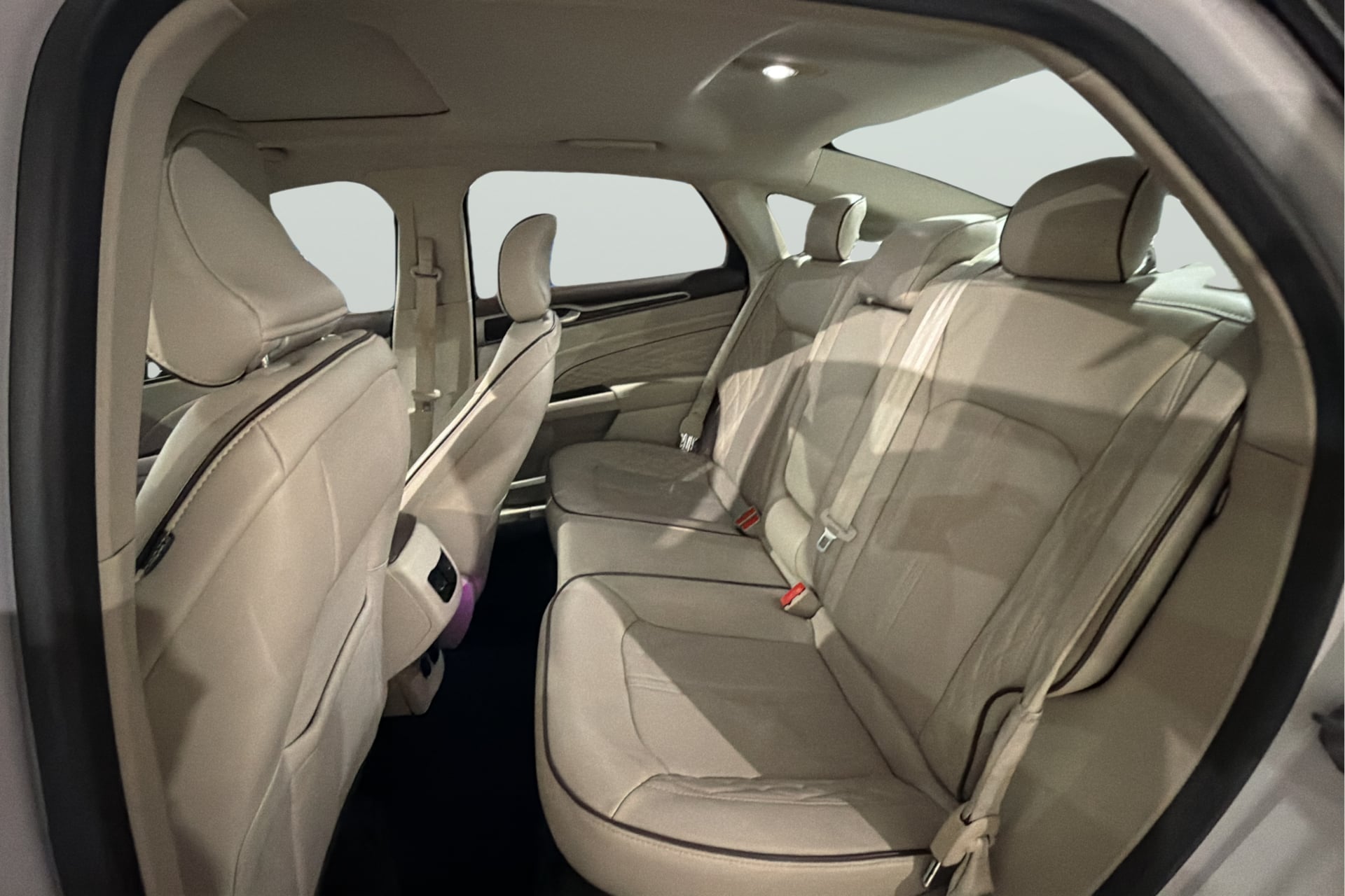 Ford Fusion photo 33