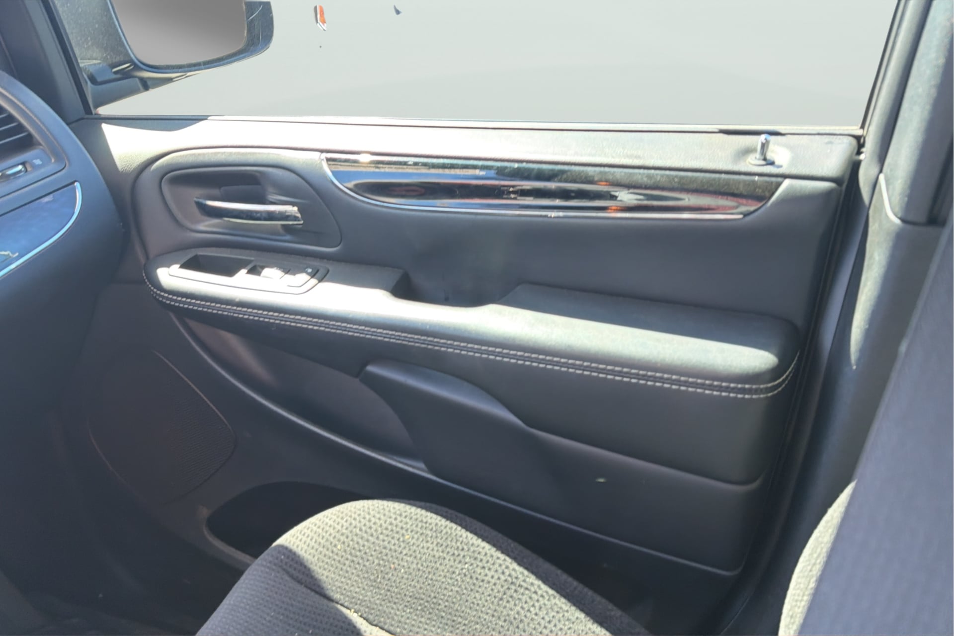 Dodge Grand Caravan photo 17