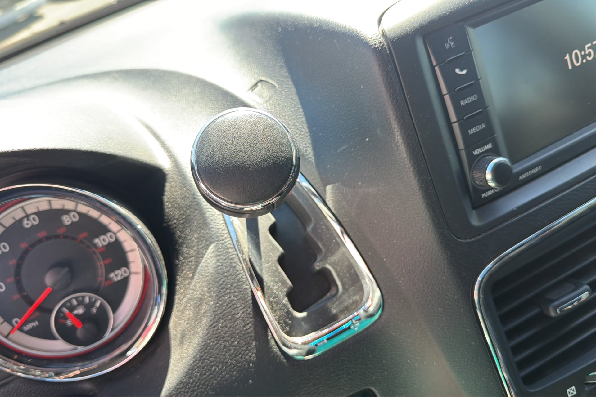 Dodge Grand Caravan photo 23