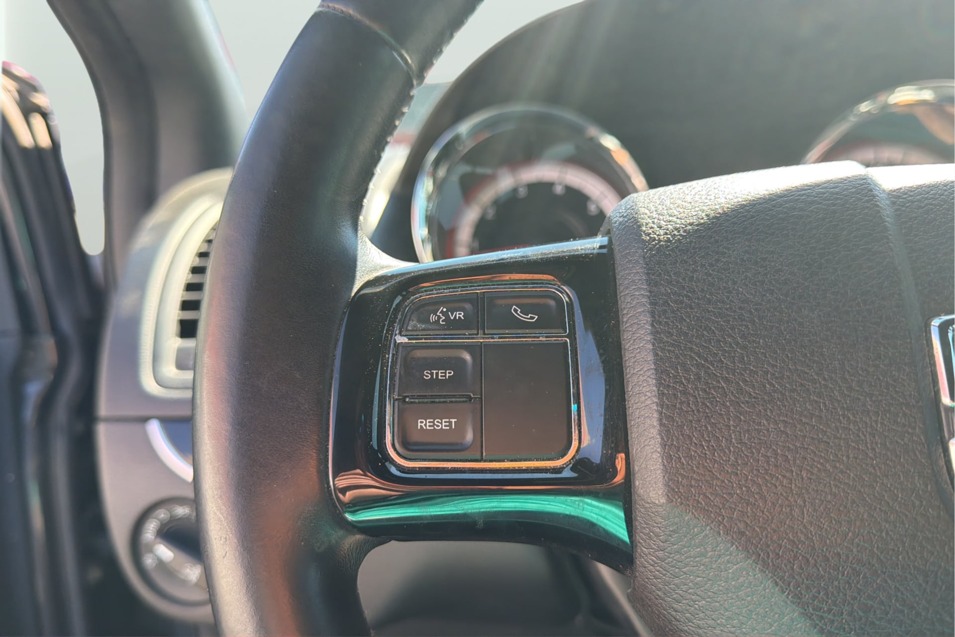 Dodge Grand Caravan photo 27