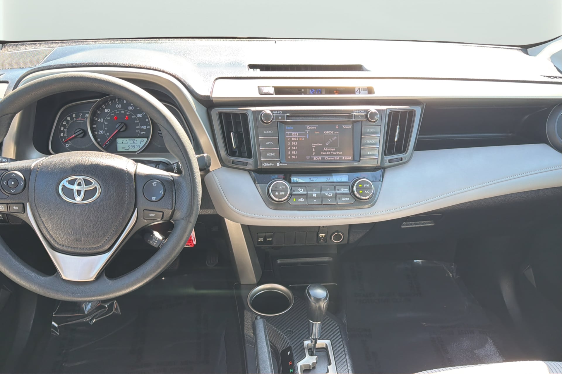 Photo 15 of this Toyota RAV4