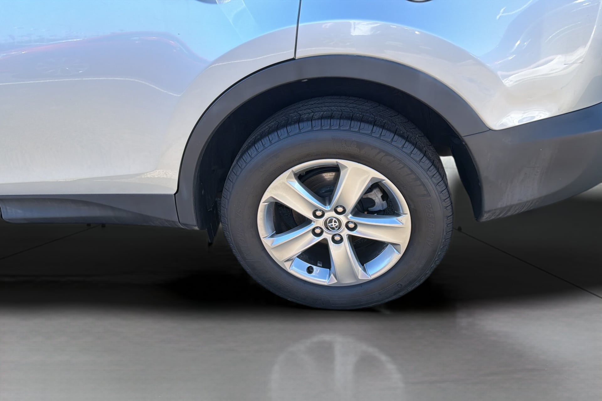 Photo 37 of this Toyota RAV4