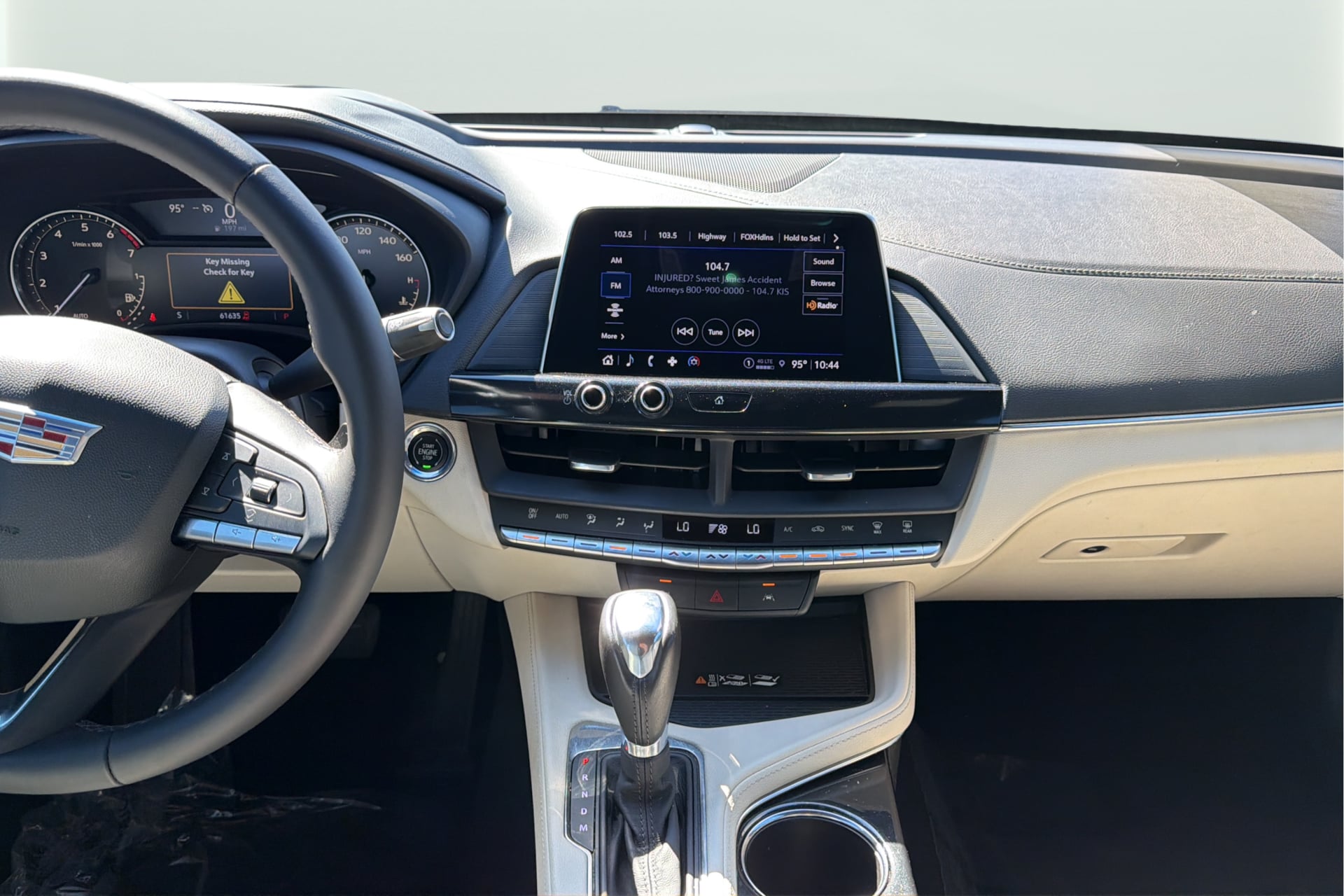 Cadillac CT4 photo 15