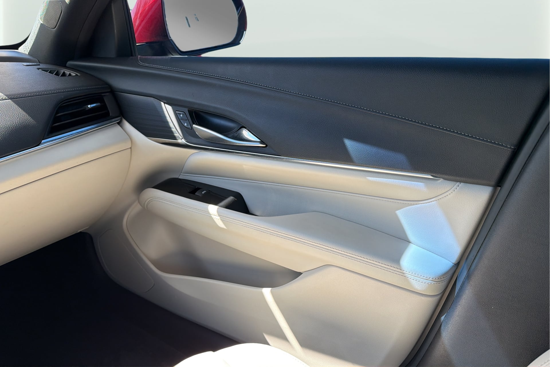 Cadillac CT4 photo 17