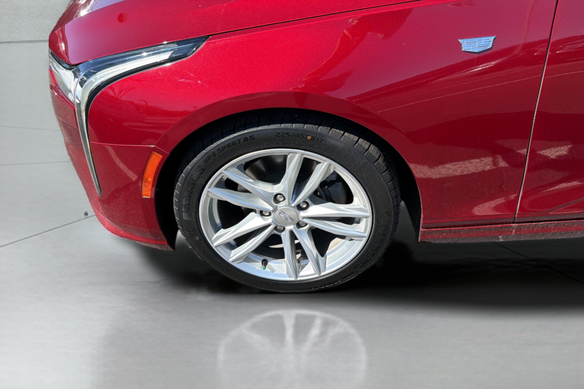 Cadillac CT4 photo 36