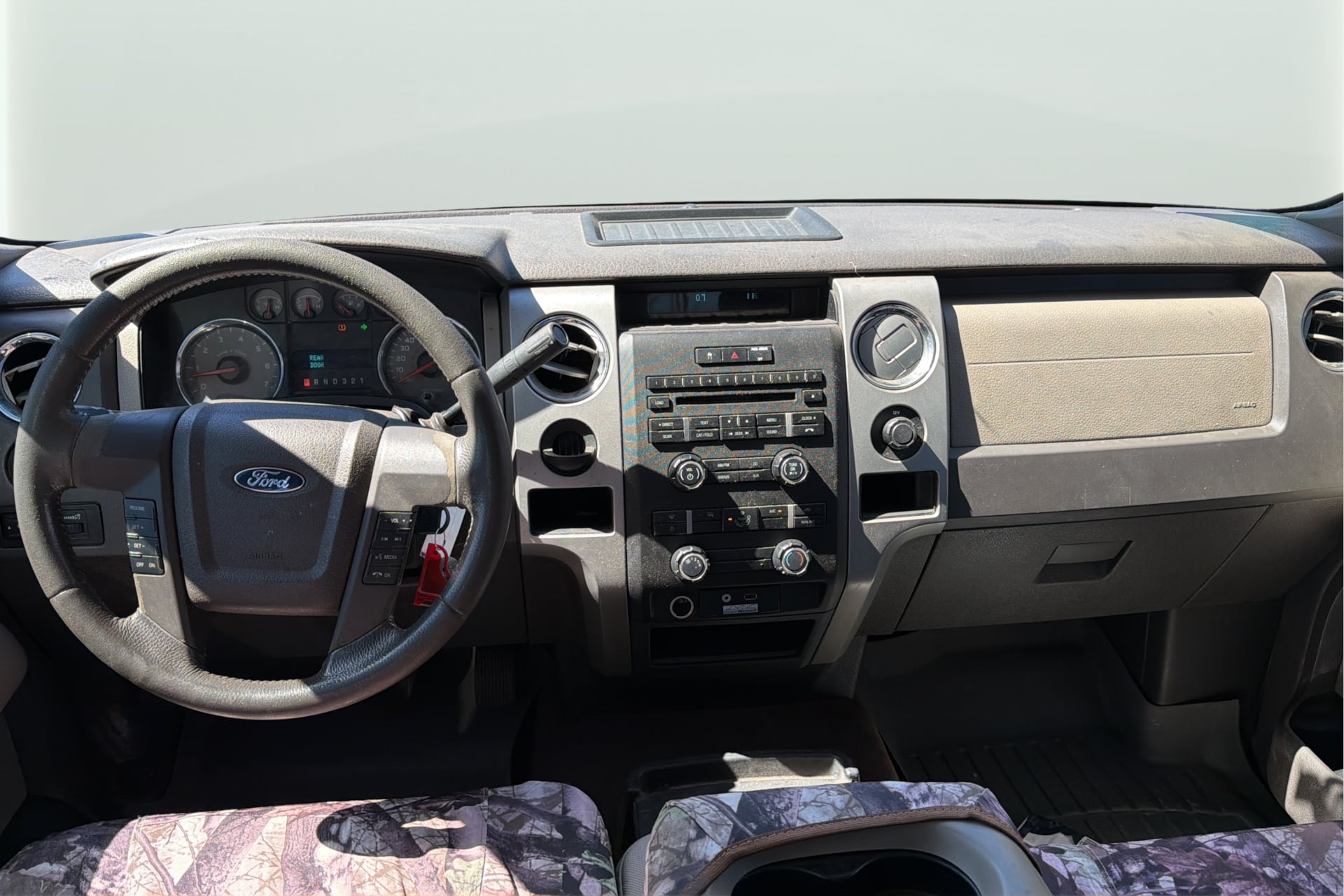 Ford F-150 photo 14