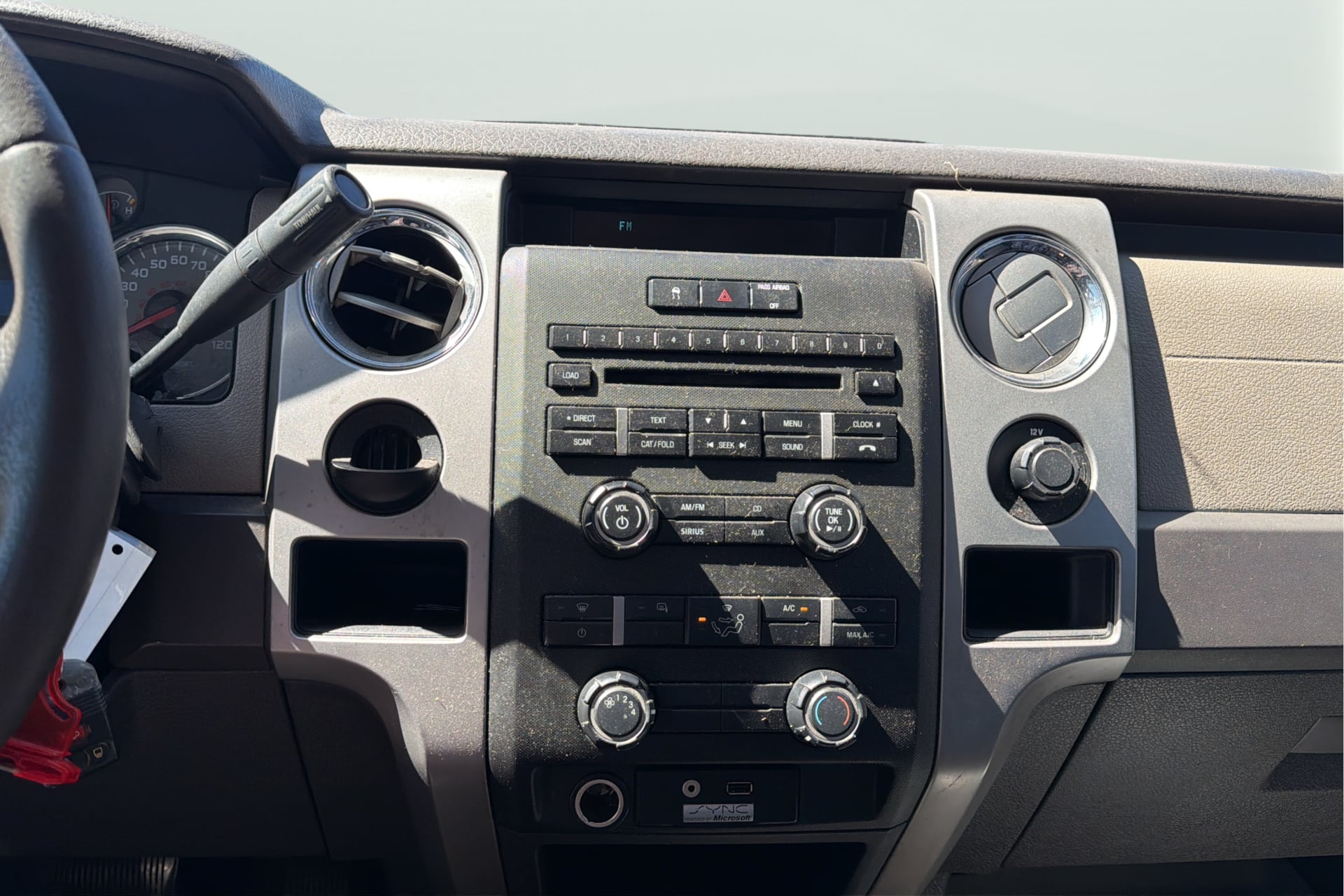 Ford F-150 photo 24