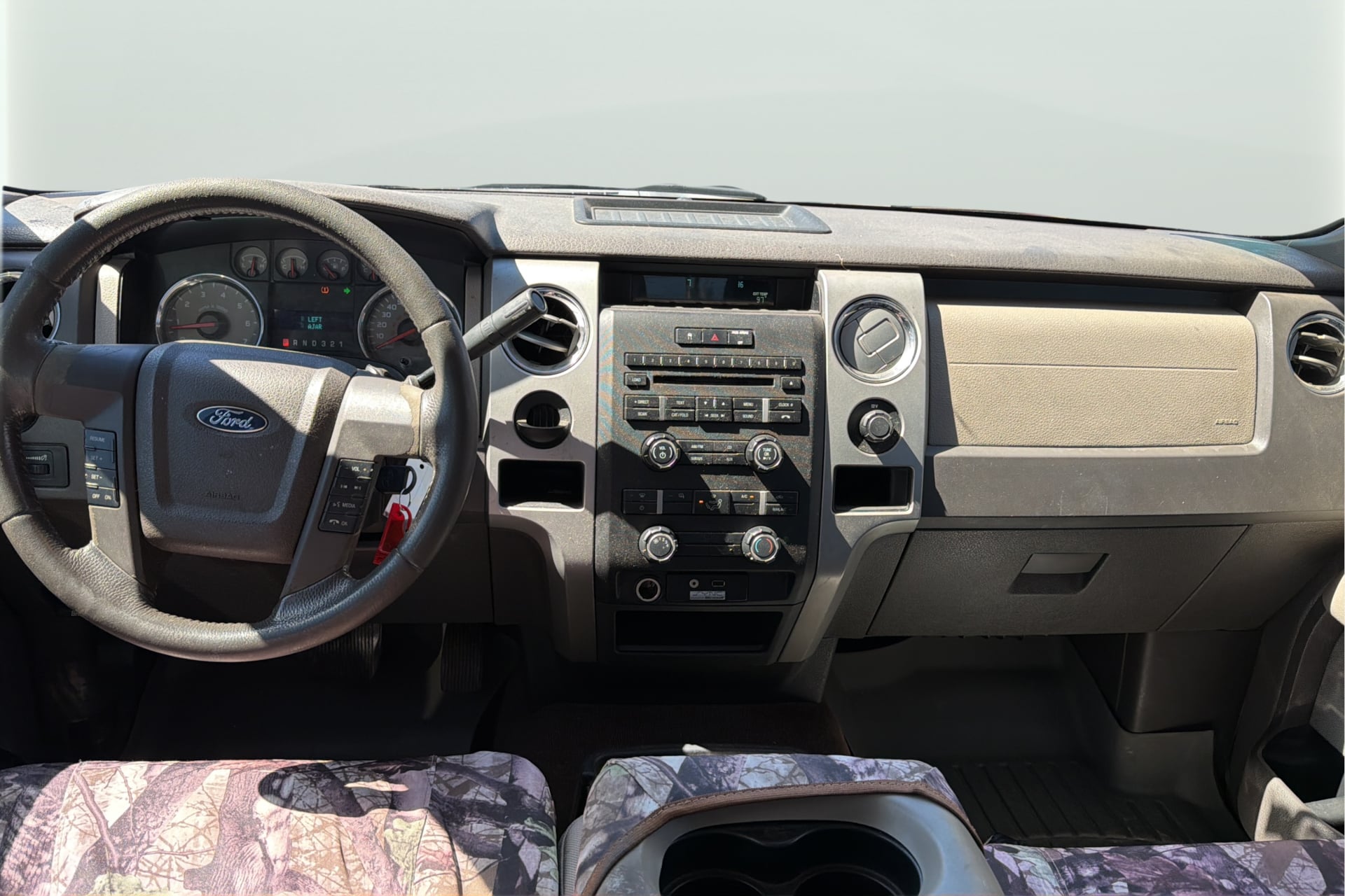 Ford F-150 photo 31