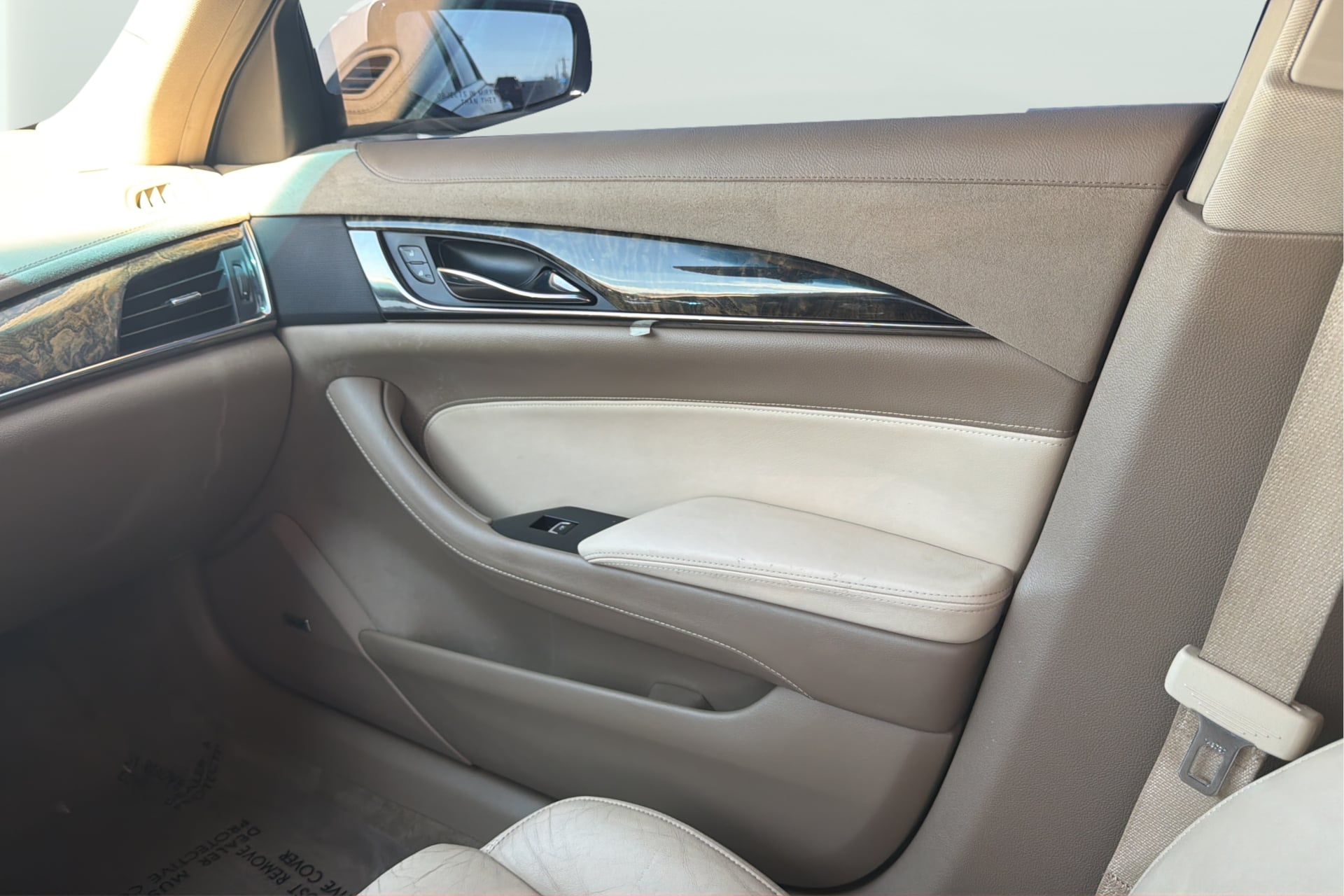 Cadillac CTS photo 18