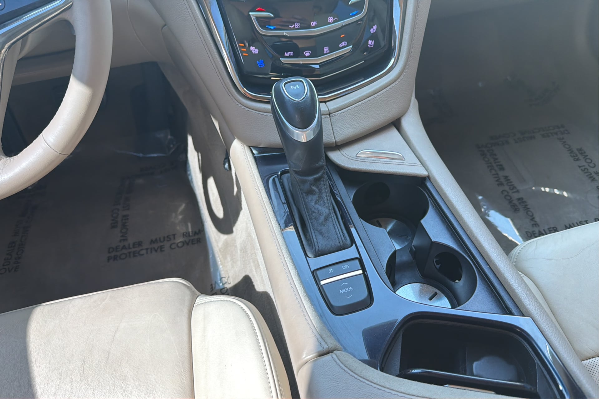 Cadillac CTS photo 23