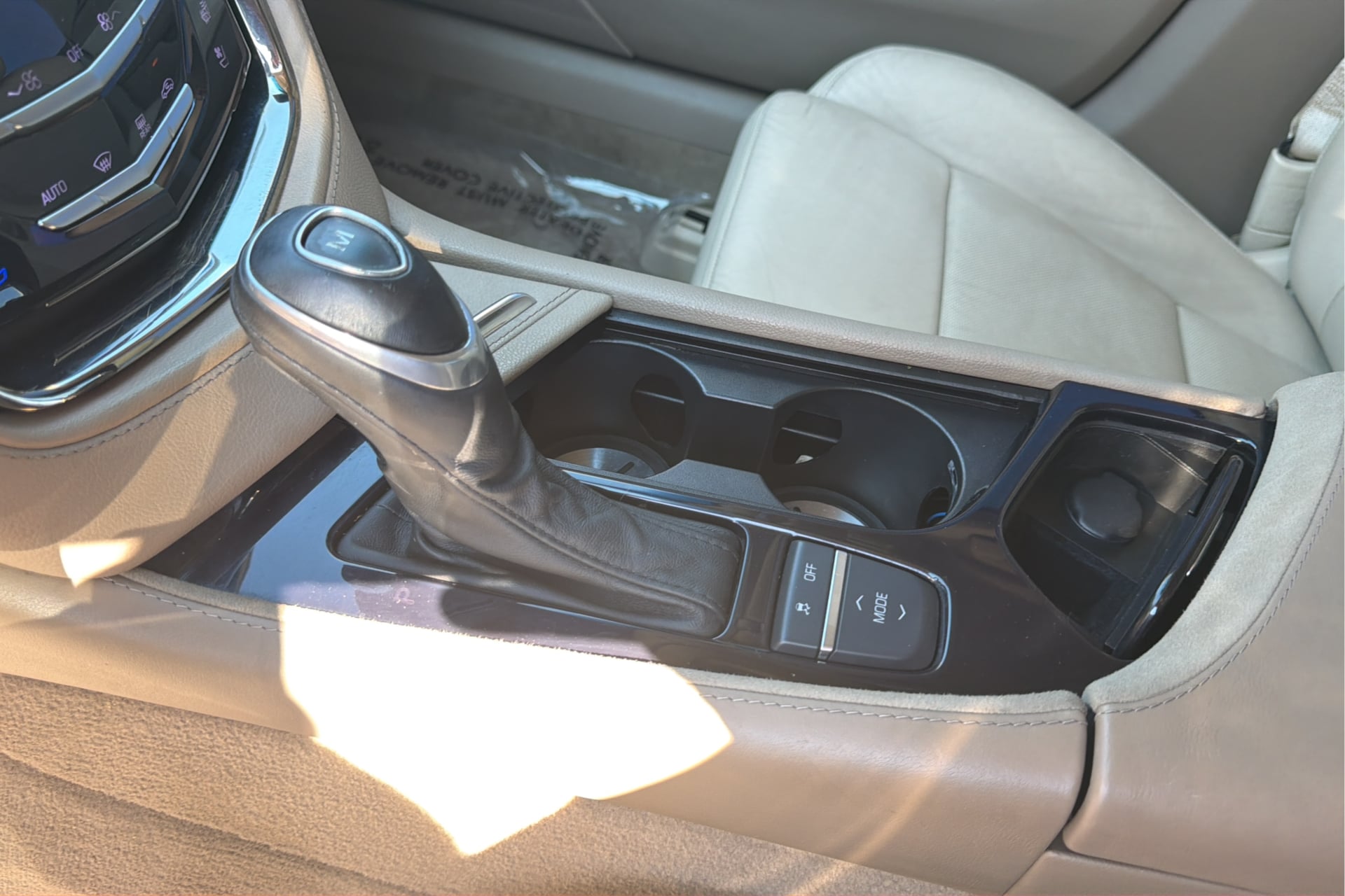 Cadillac CTS photo 26