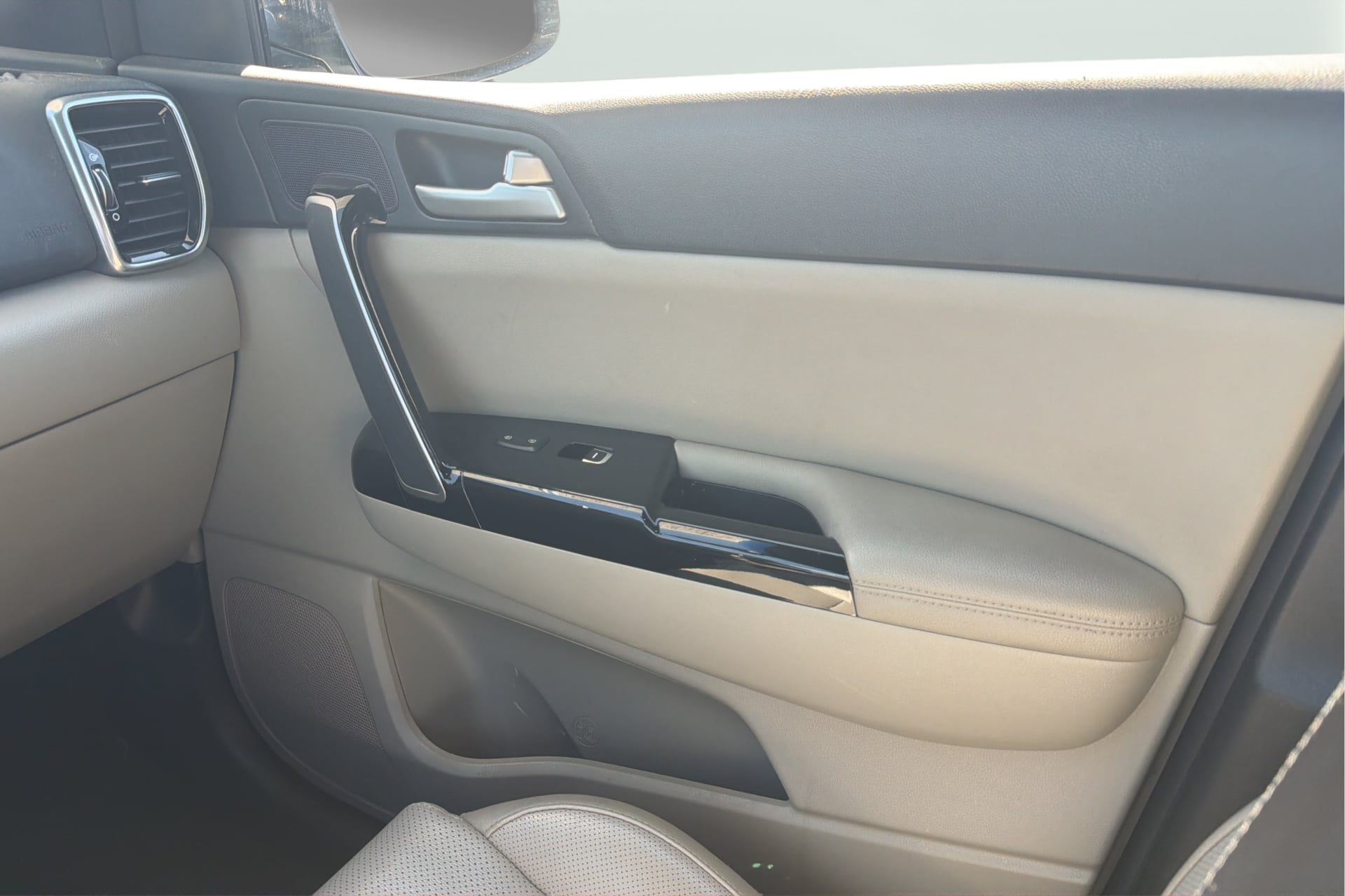 Kia Sportage photo 17
