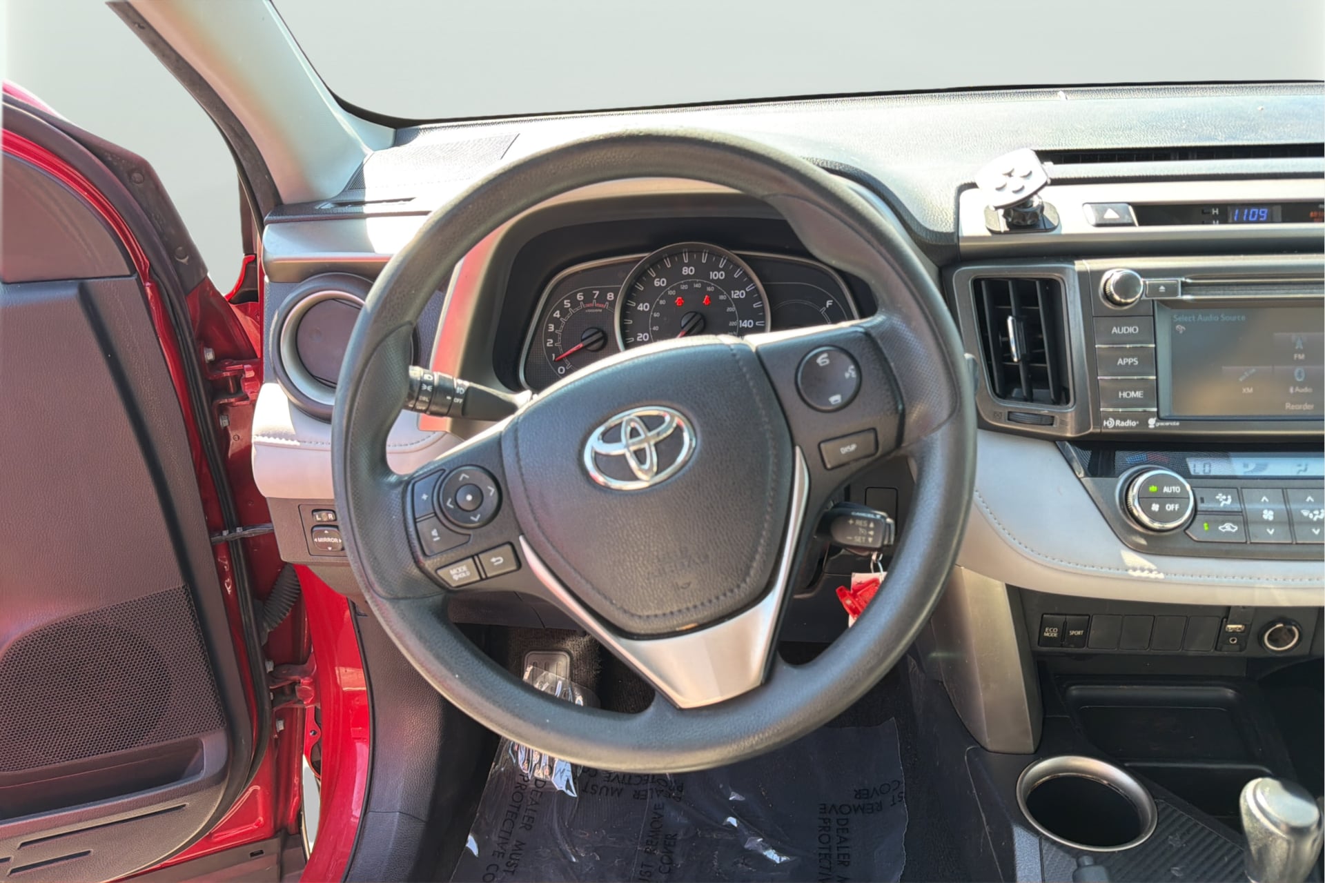 Photo 16 of this Toyota RAV4