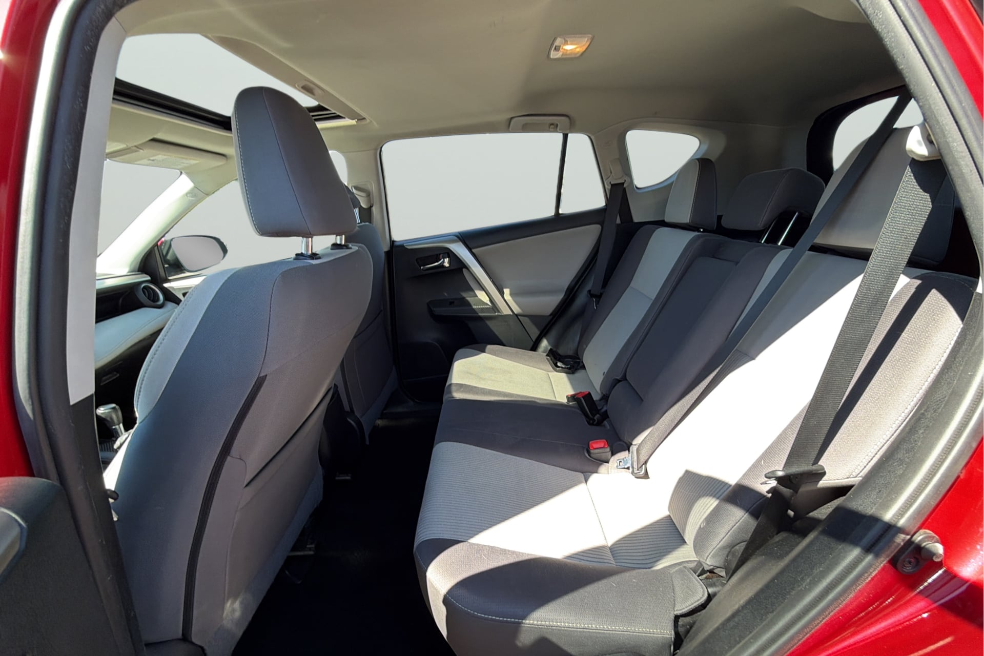 Photo 33 of this Toyota RAV4