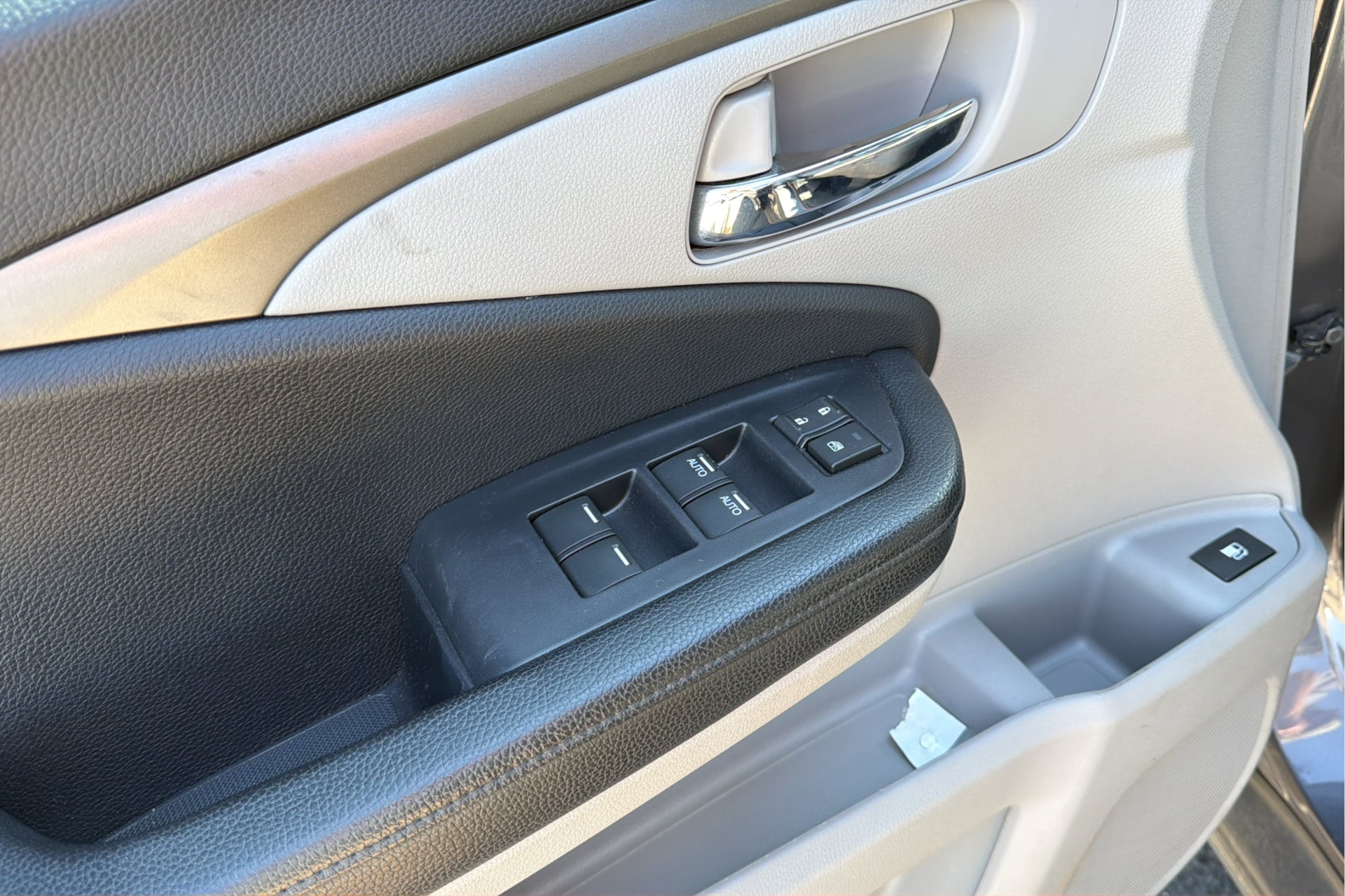 Honda Pilot photo 19