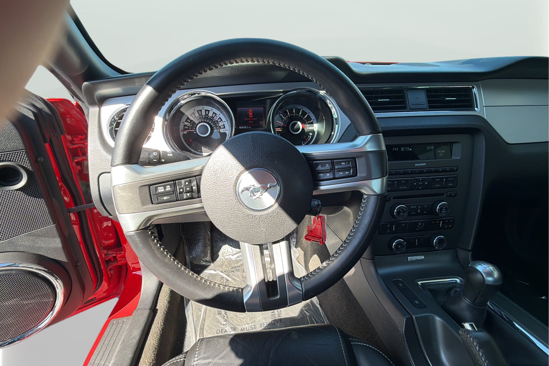Ford Mustang photo 16