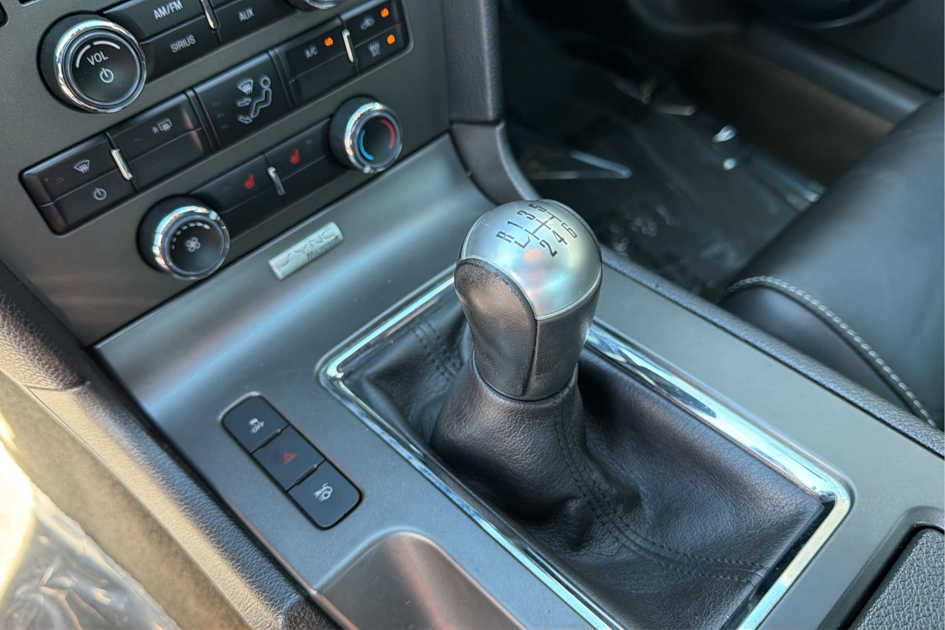 Ford Mustang photo 23