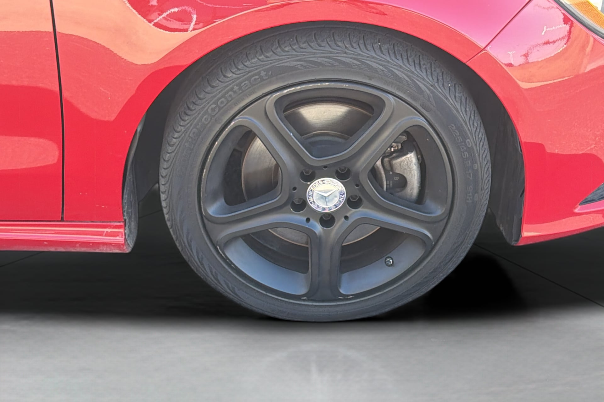 Mercedes-Benz CLA 250 photo 35