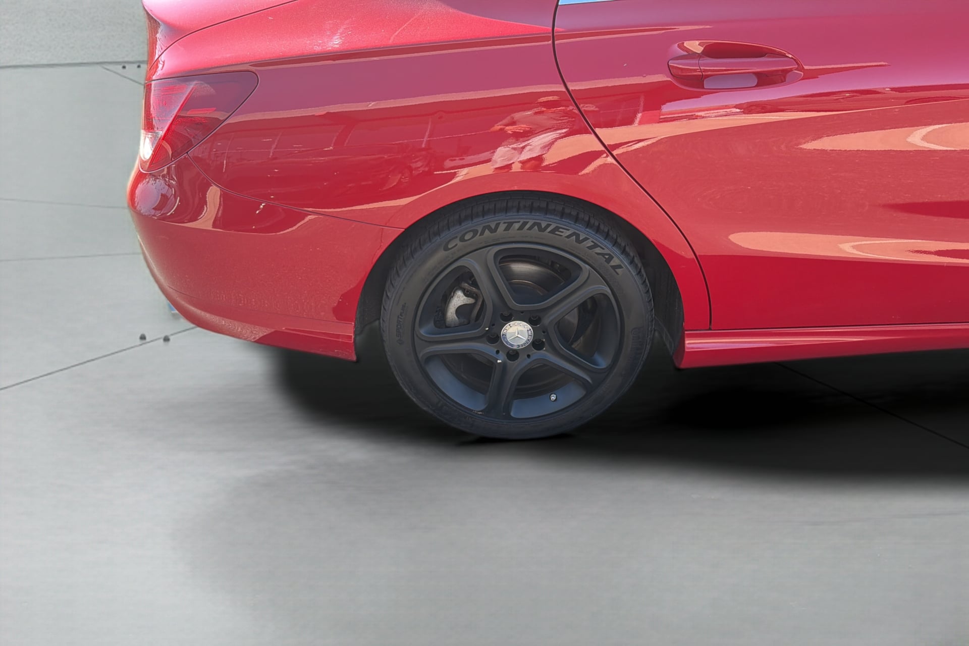 Mercedes-Benz CLA 250 photo 36