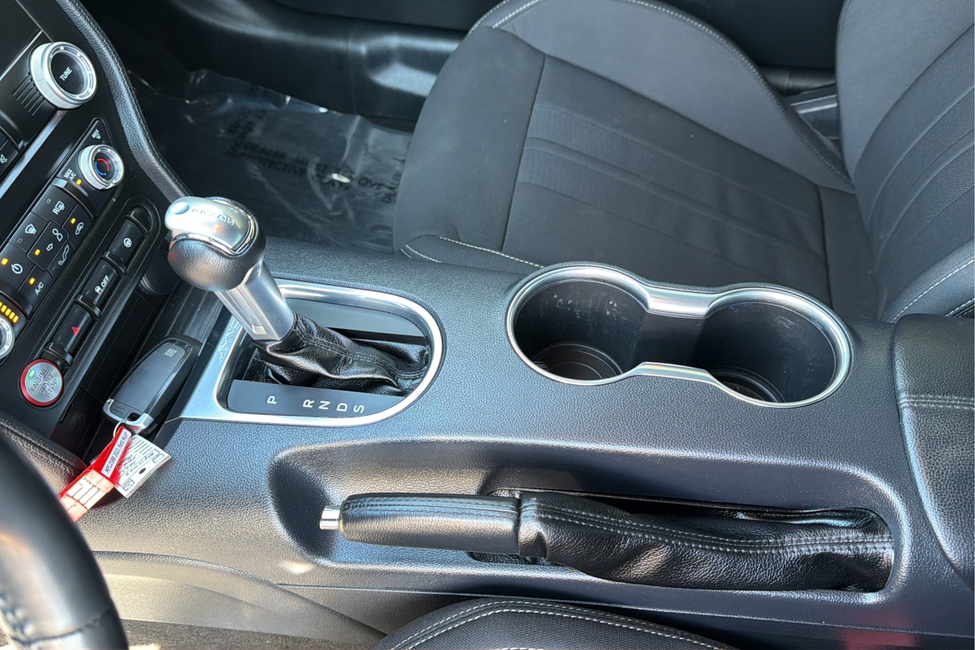 Ford Mustang photo 26