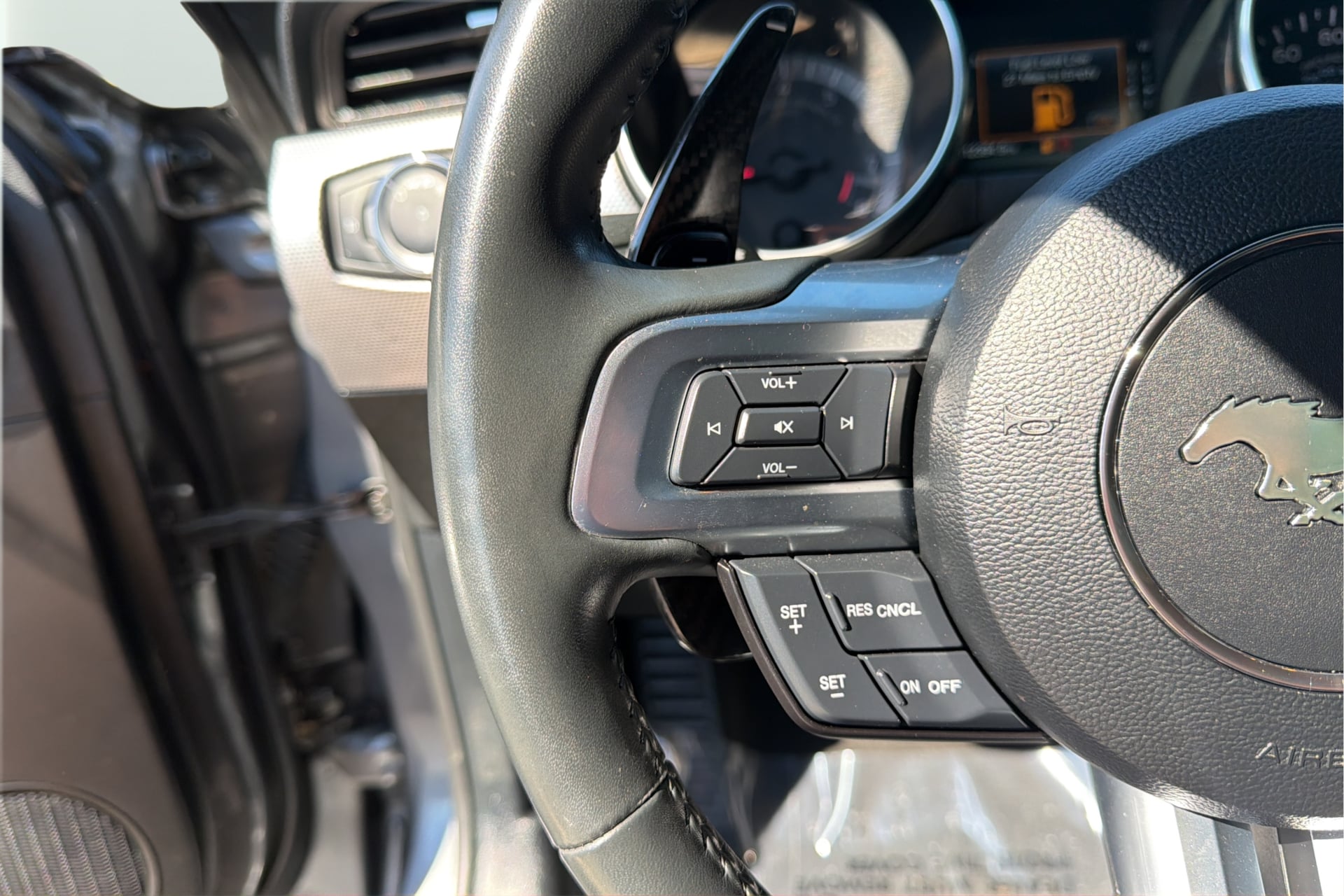 Ford Mustang photo 27
