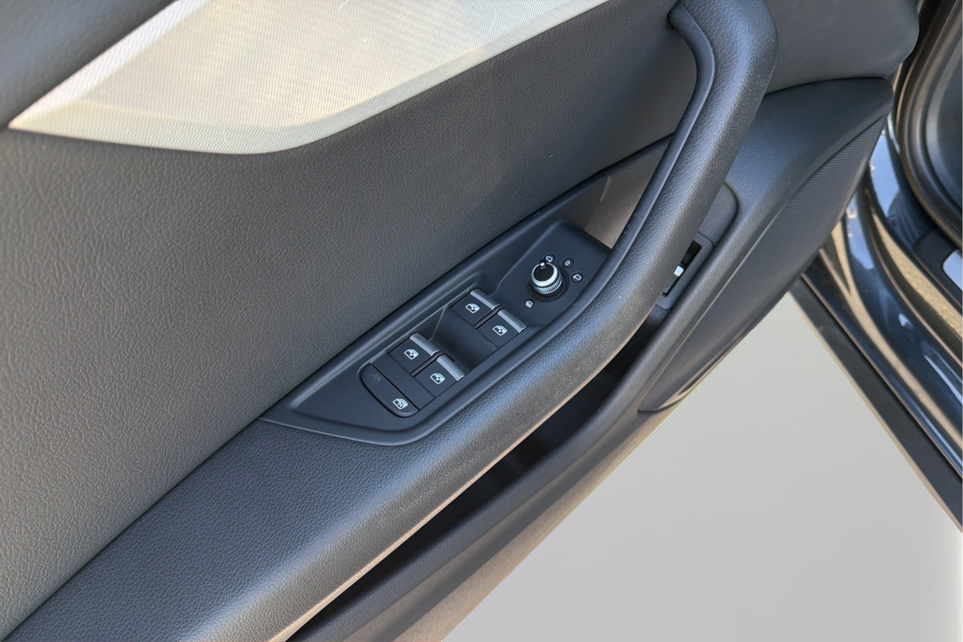 Audi A4 photo 19