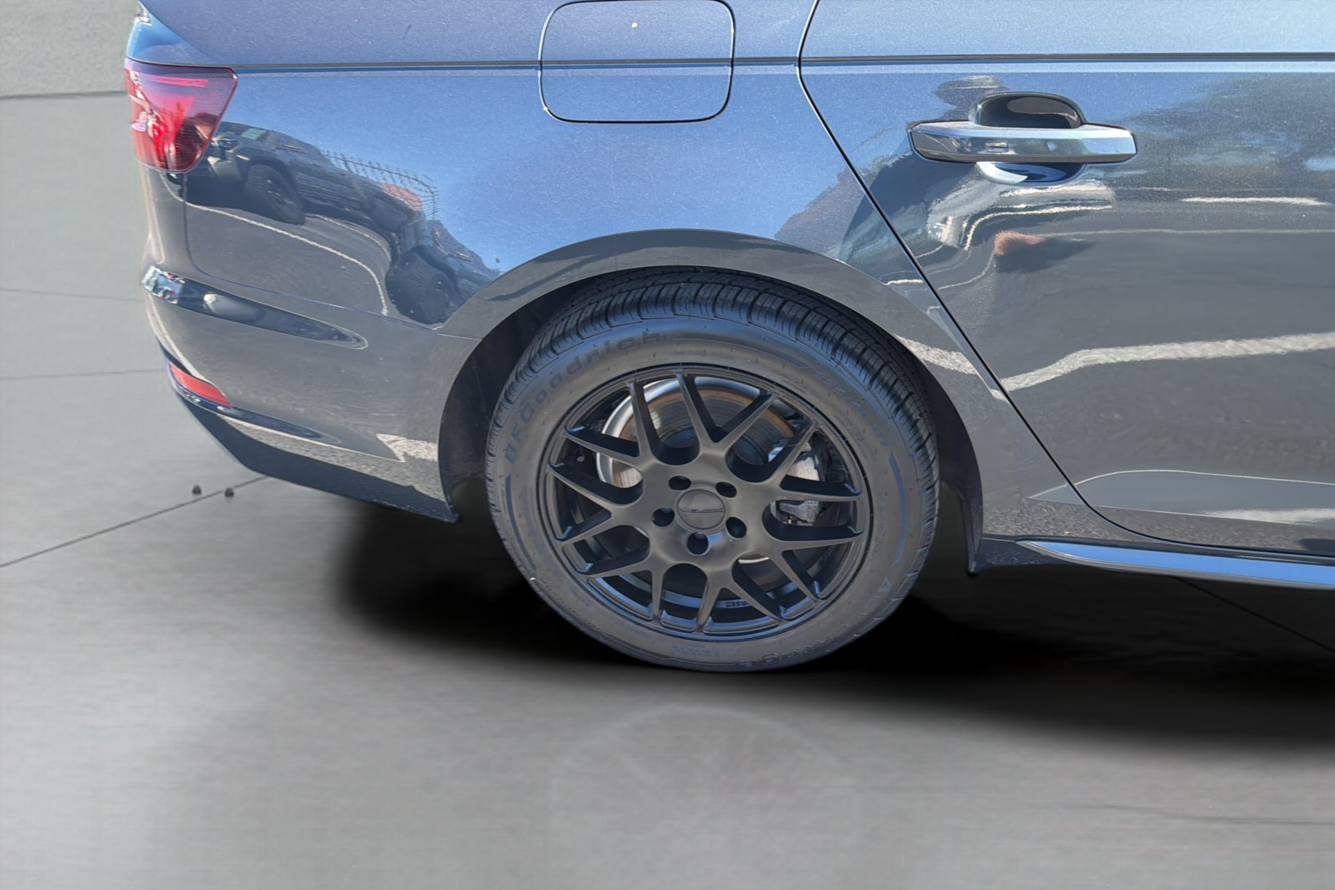 Audi A4 photo 36