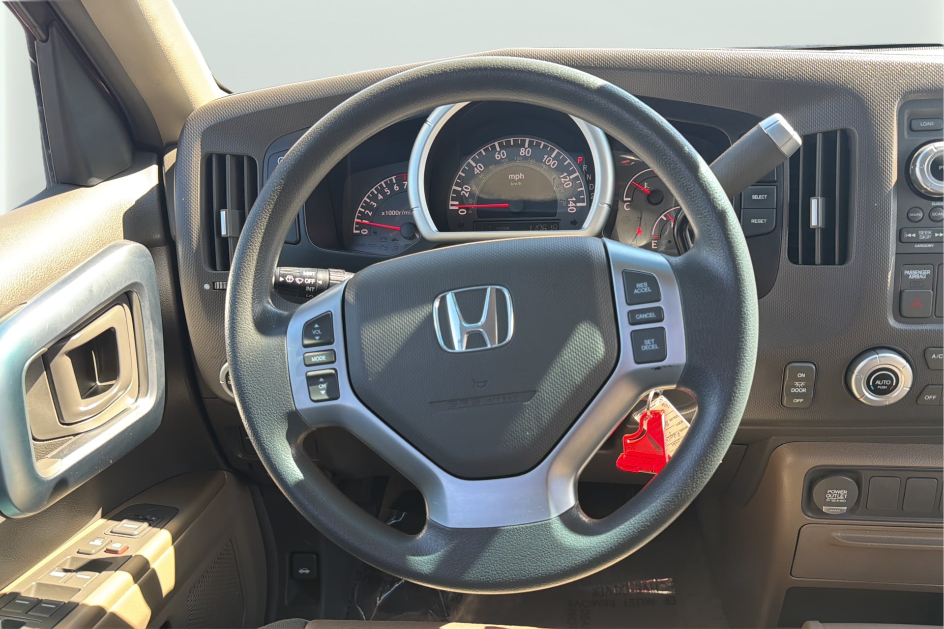 Honda Ridgeline photo 17