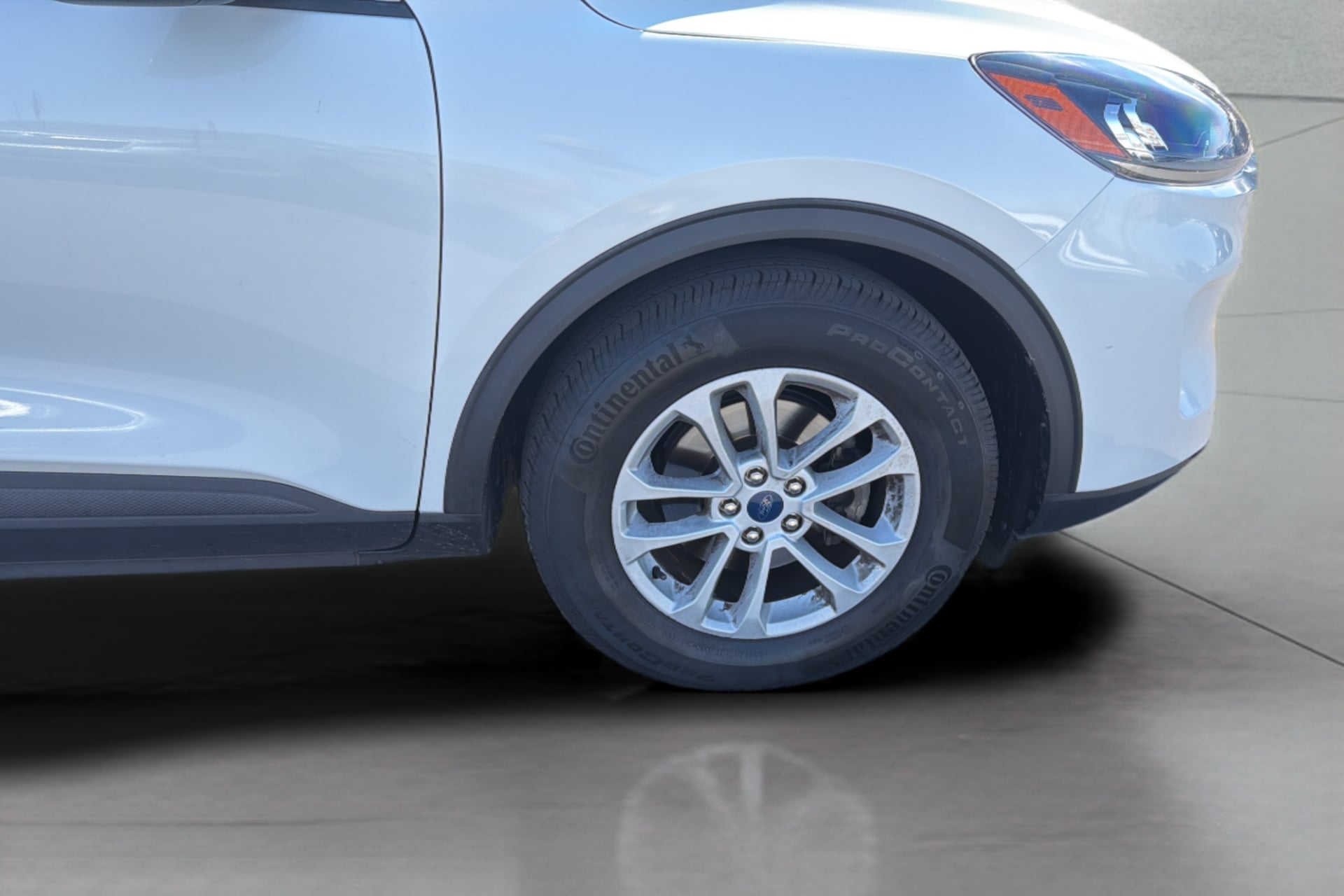Ford Escape photo 14