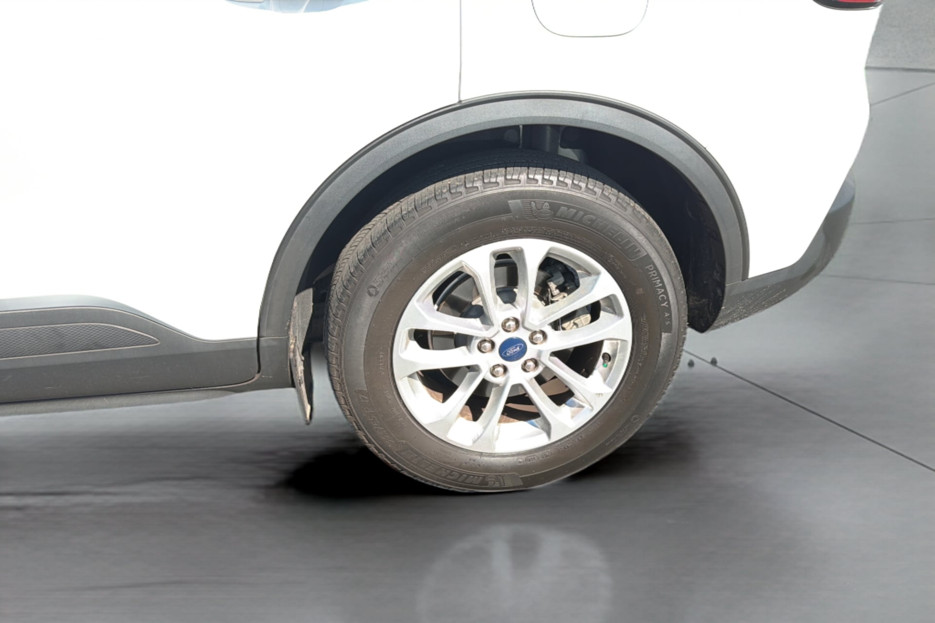 Ford Escape photo 17