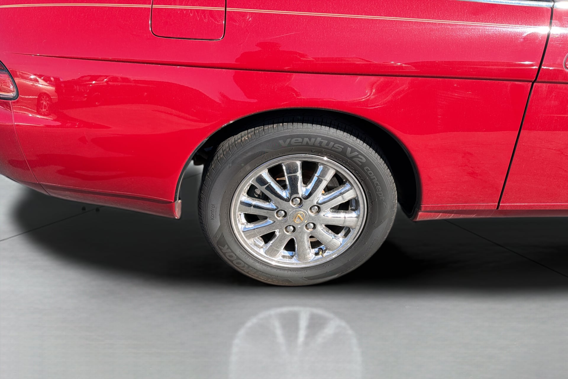 Photo 15 of this Lexus SC 400
