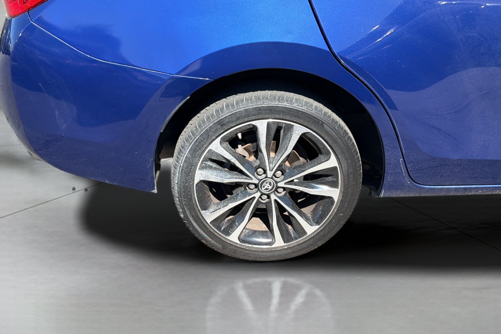 Photo 35 of this Toyota Corolla