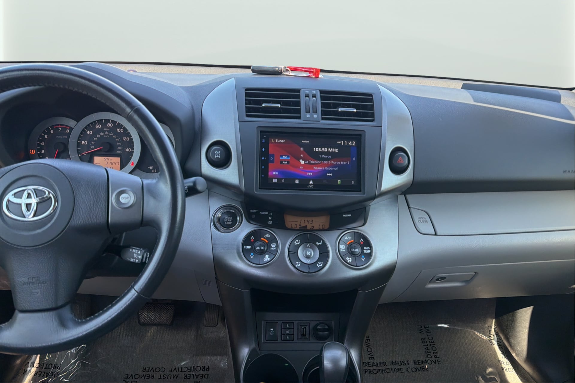 Photo 16 of this Toyota RAV4