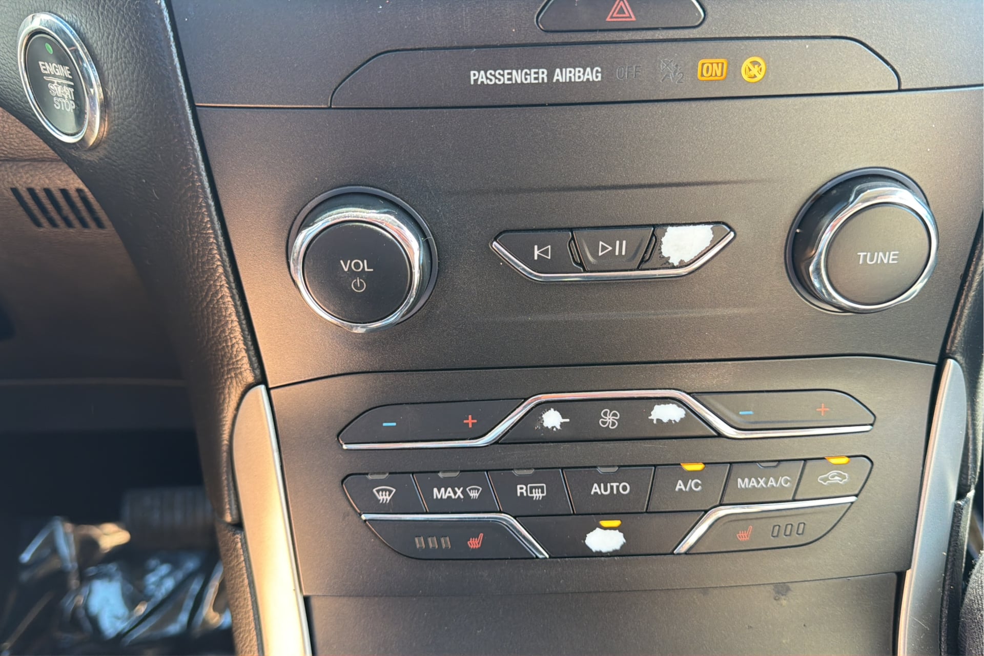 Photo 28 of this Ford Edge