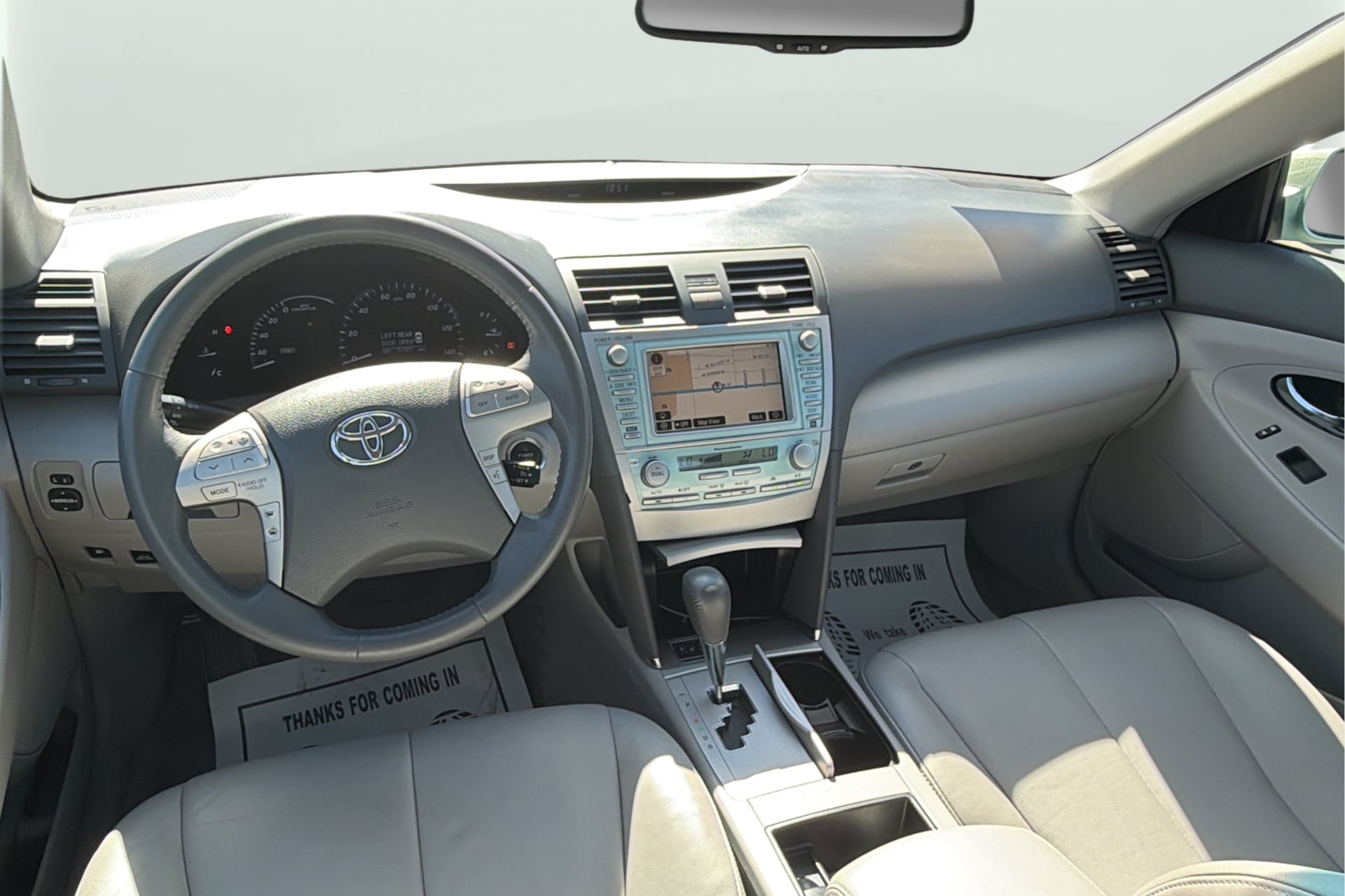 Photo 14 of this Toyota Camry Hybrid