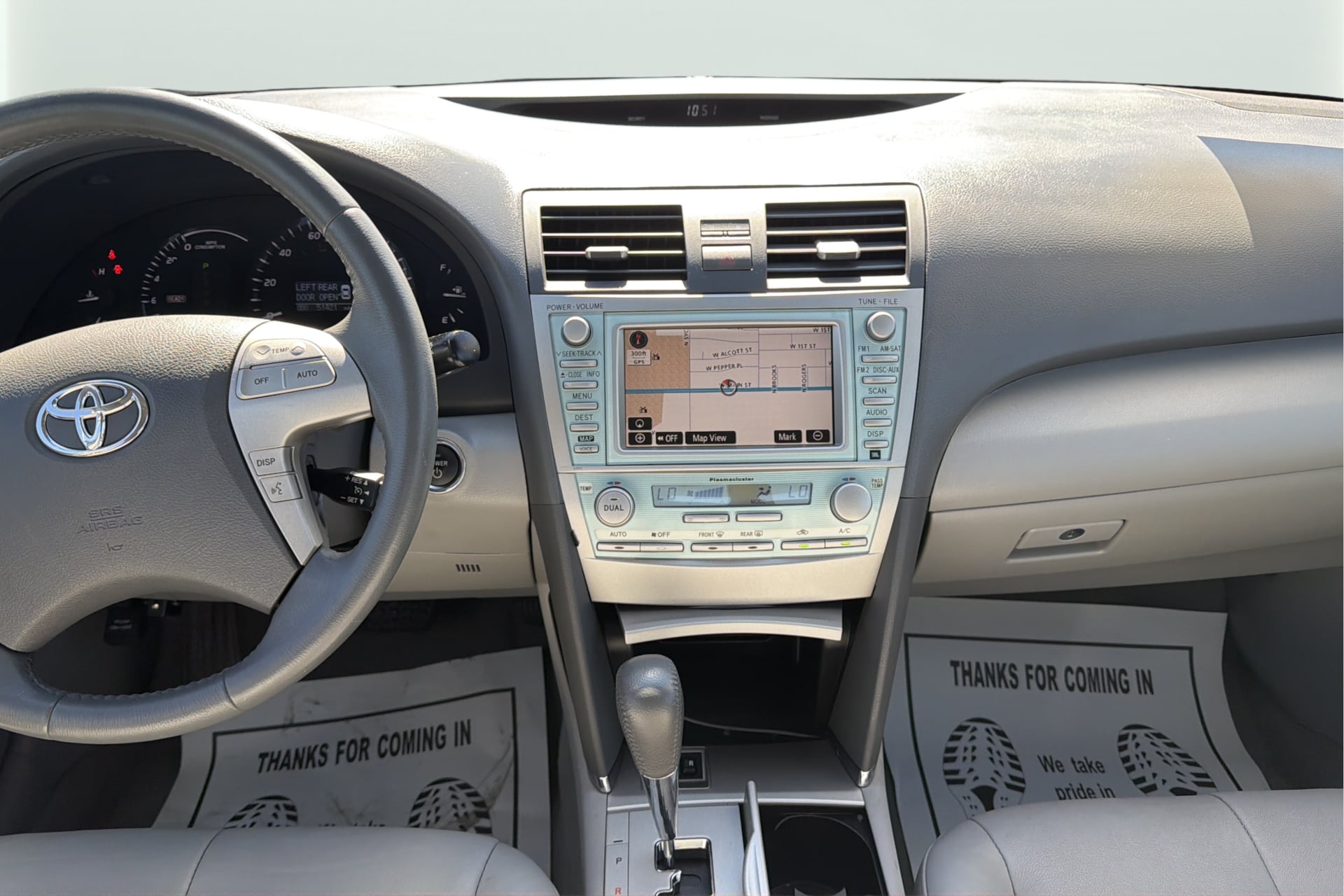 Photo 15 of this Toyota Camry Hybrid