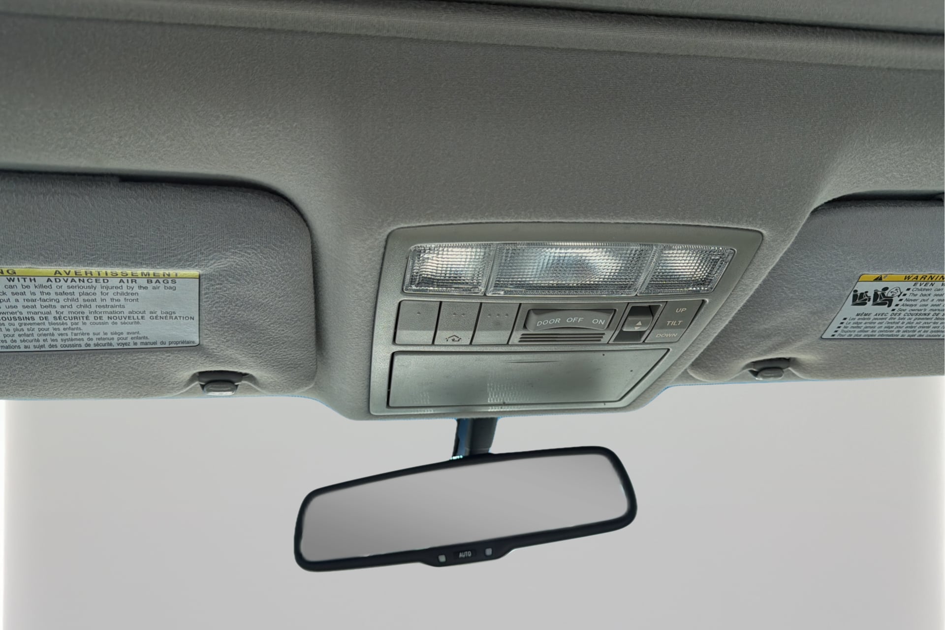 Photo 18 of this Toyota Camry Hybrid