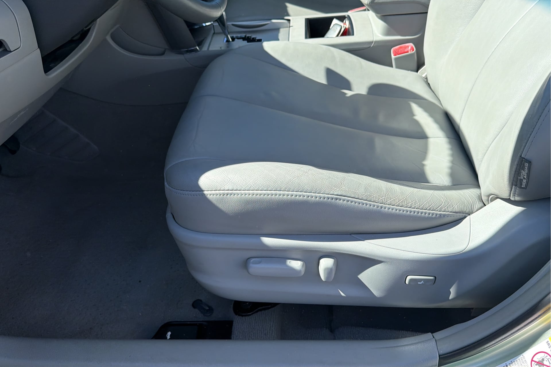 Photo 20 of this Toyota Camry Hybrid