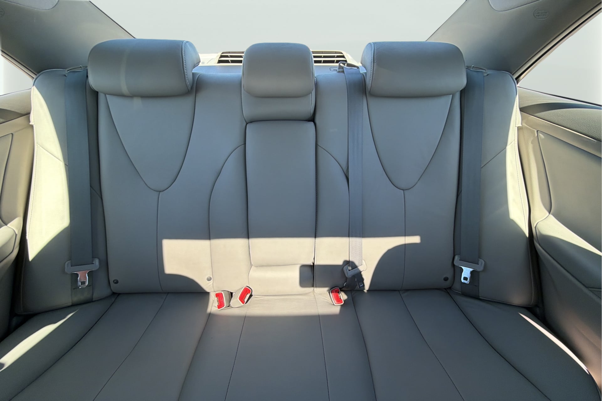 Photo 32 of this Toyota Camry Hybrid