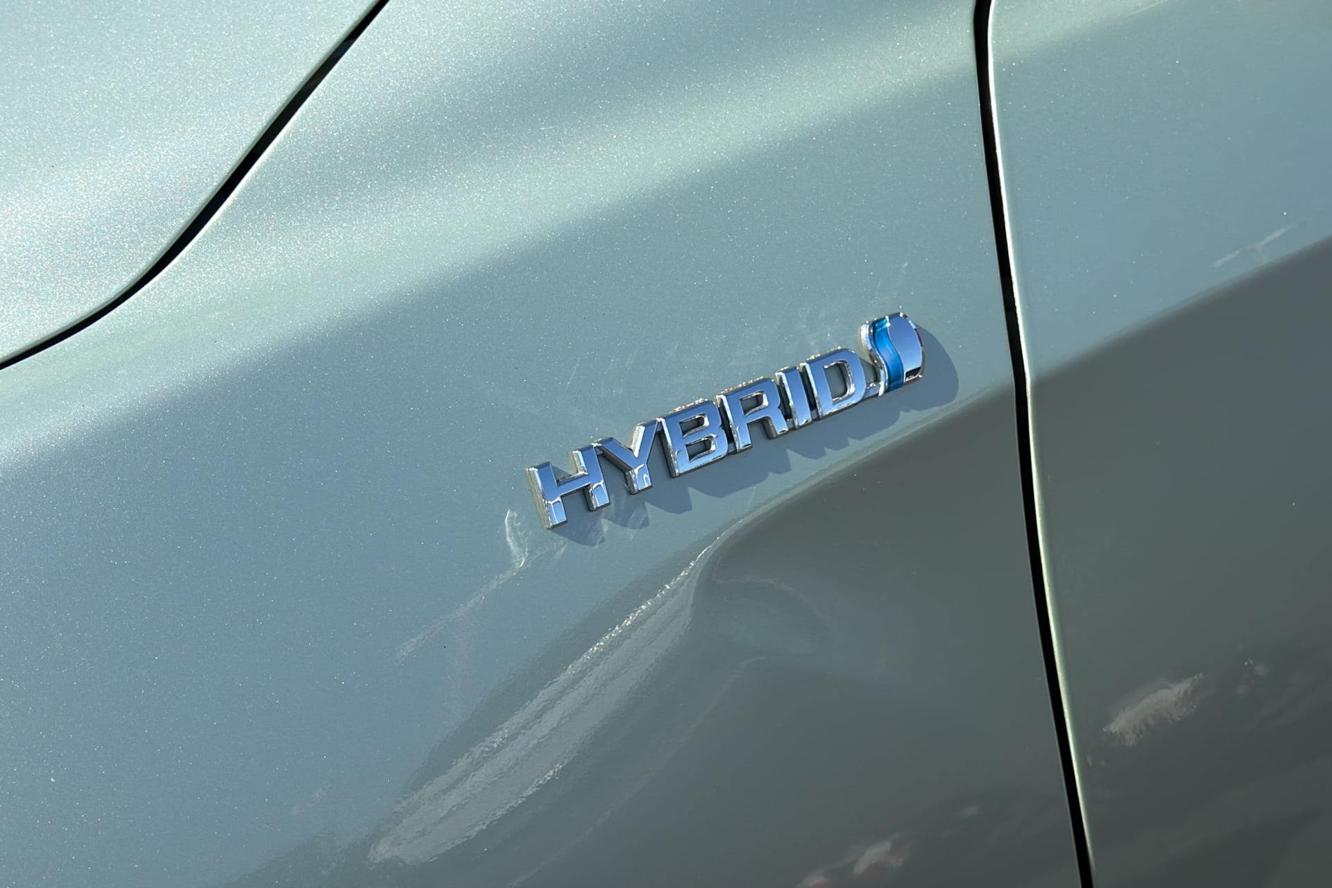Photo 39 of this Toyota Camry Hybrid